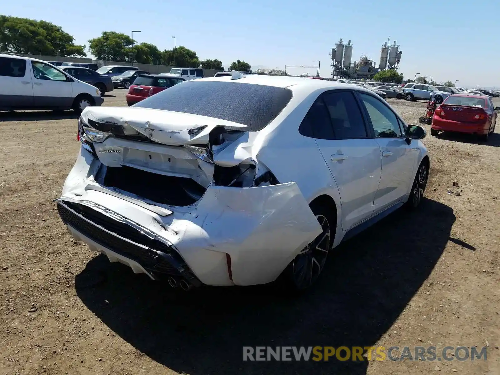 4 Photograph of a damaged car JTDS4RCE7LJ018017 TOYOTA COROLLA 2020