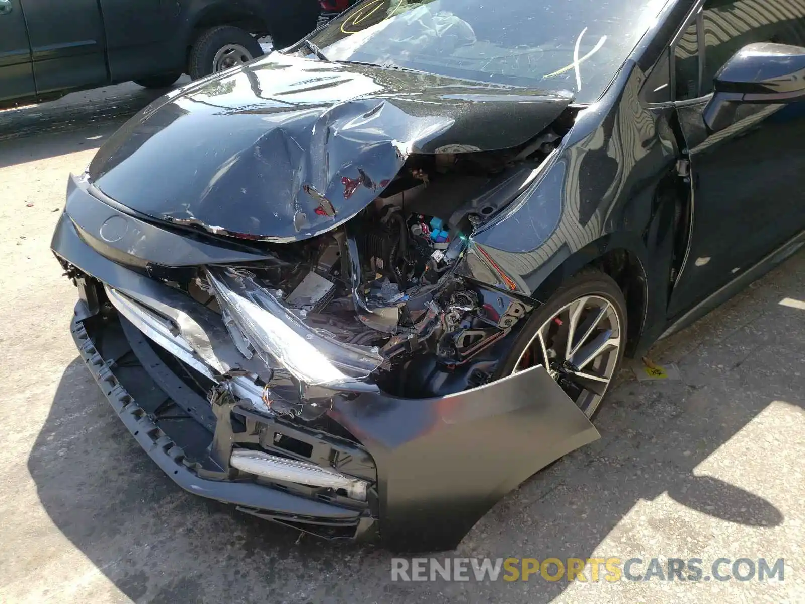 9 Photograph of a damaged car JTDS4RCE7LJ018549 TOYOTA COROLLA 2020