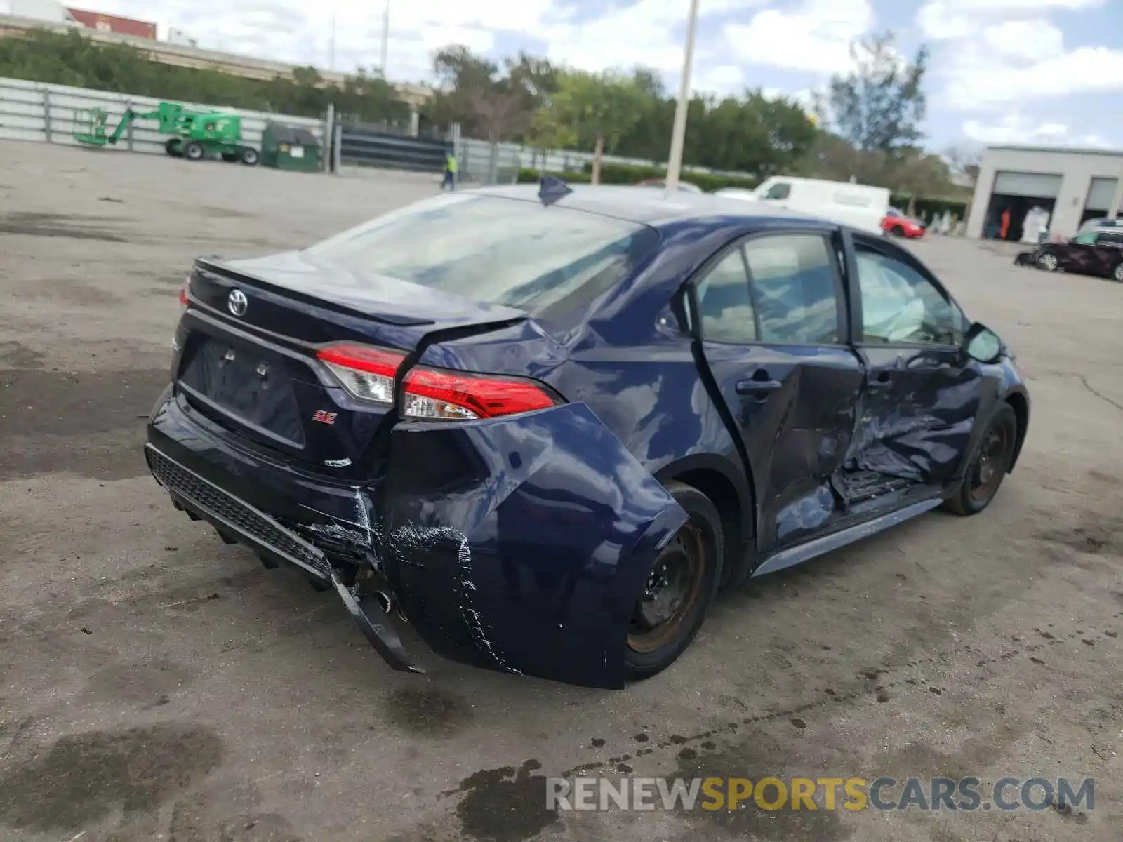 4 Photograph of a damaged car JTDS4RCE7LJ023010 TOYOTA COROLLA 2020