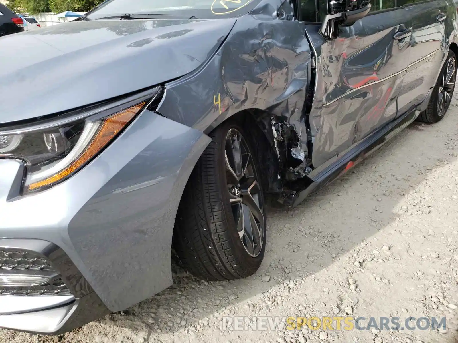 9 Photograph of a damaged car JTDS4RCE7LJ024030 TOYOTA COROLLA 2020