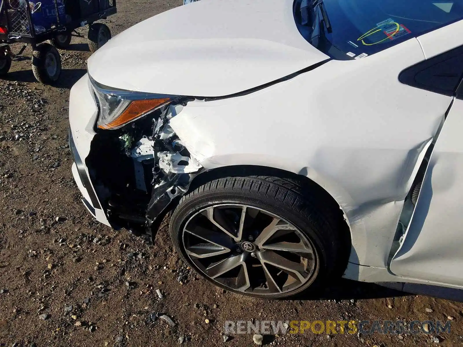 9 Photograph of a damaged car JTDS4RCE7LJ024108 TOYOTA COROLLA 2020