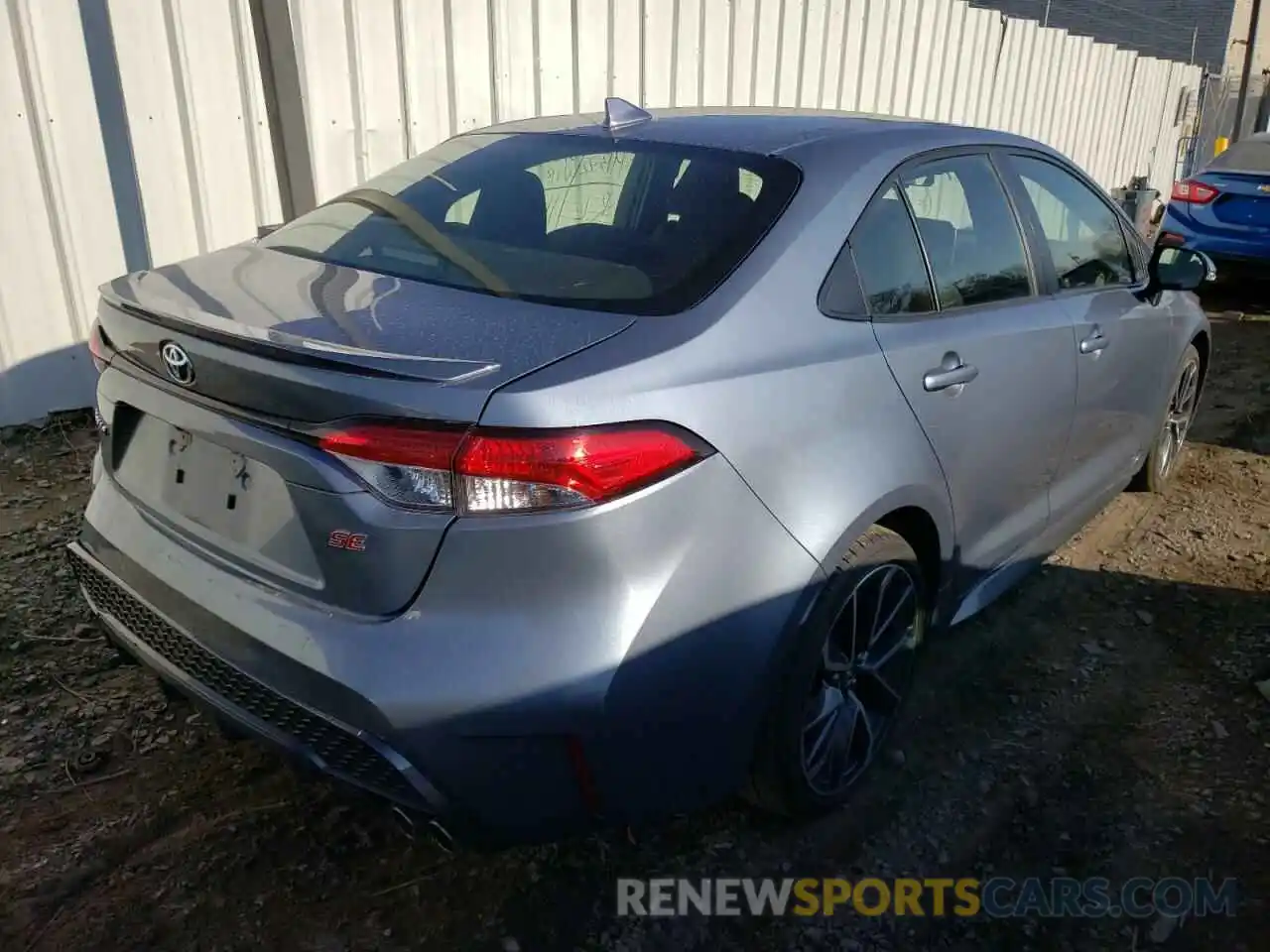 4 Photograph of a damaged car JTDS4RCE7LJ025548 TOYOTA COROLLA 2020