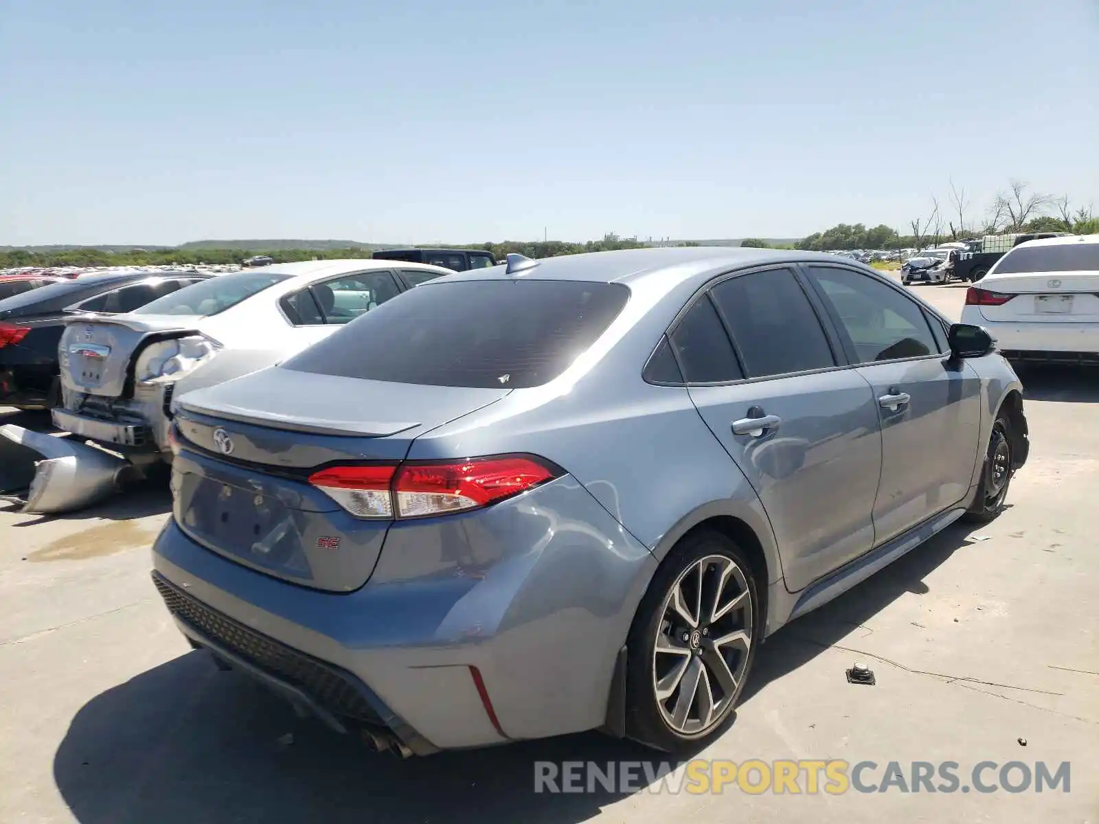 4 Photograph of a damaged car JTDS4RCE7LJ026134 TOYOTA COROLLA 2020