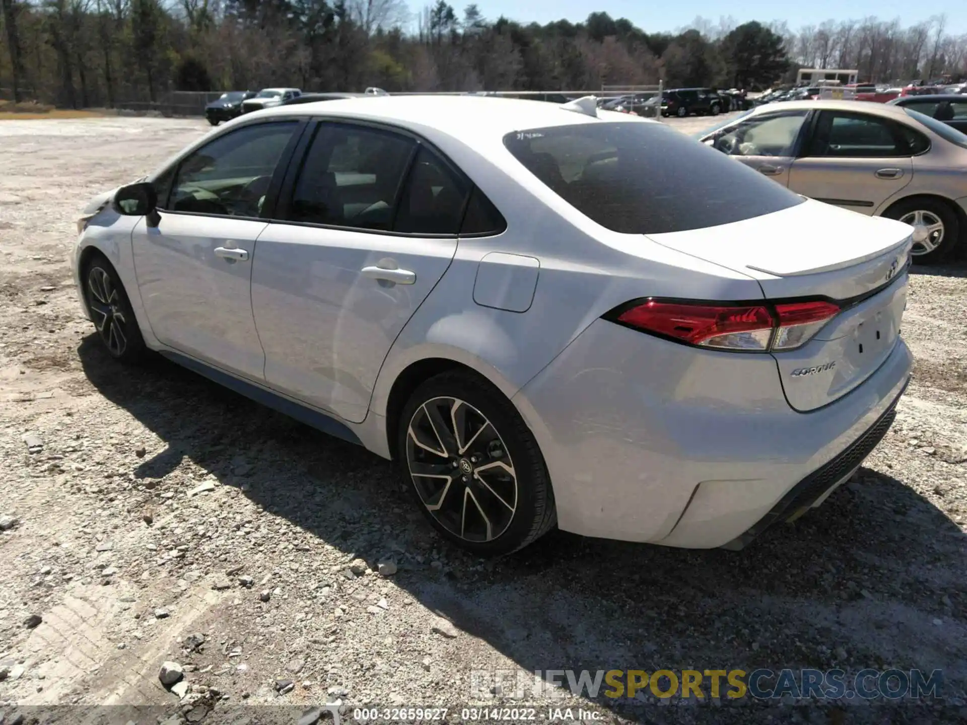 3 Photograph of a damaged car JTDS4RCE7LJ028806 TOYOTA COROLLA 2020