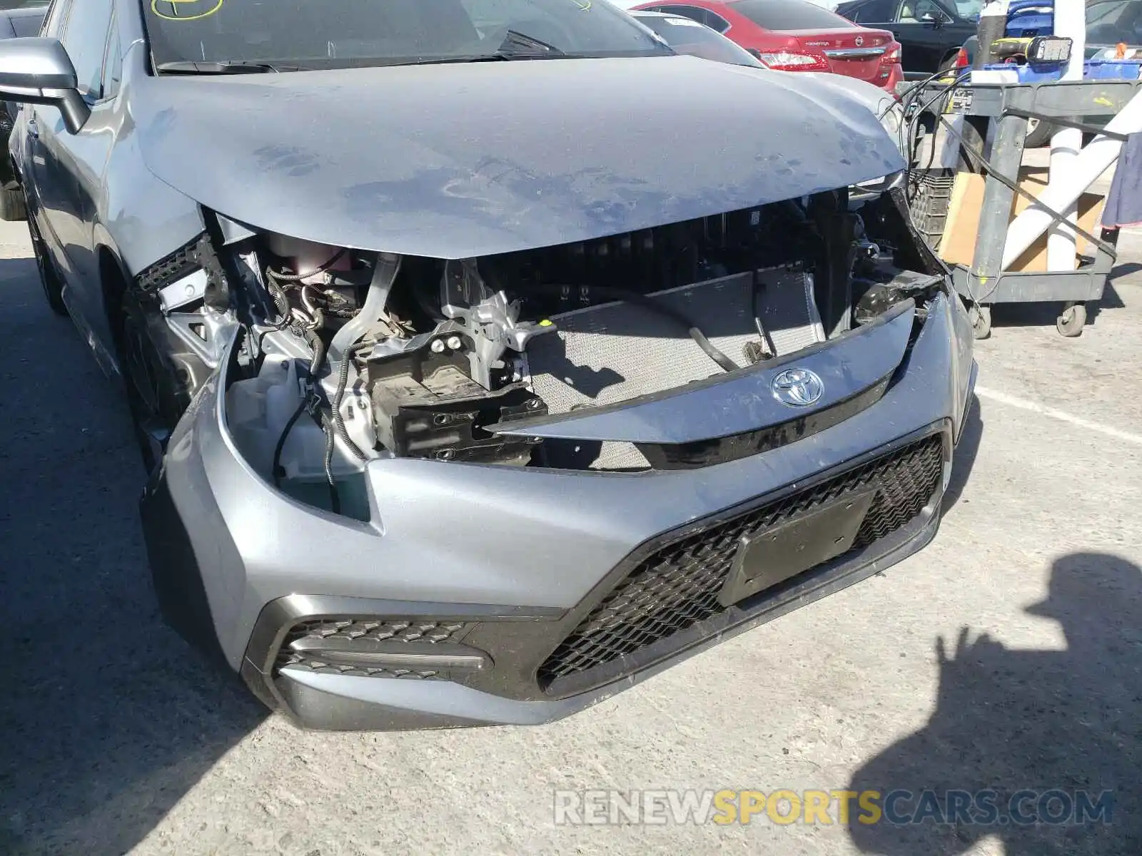 9 Photograph of a damaged car JTDS4RCE7LJ029874 TOYOTA COROLLA 2020