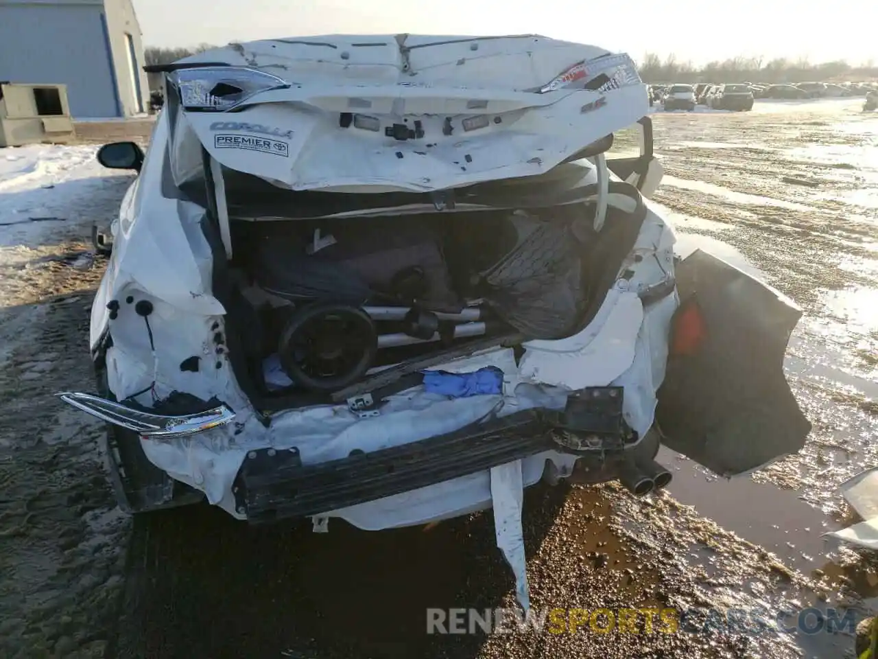 9 Photograph of a damaged car JTDS4RCE7LJ031091 TOYOTA COROLLA 2020