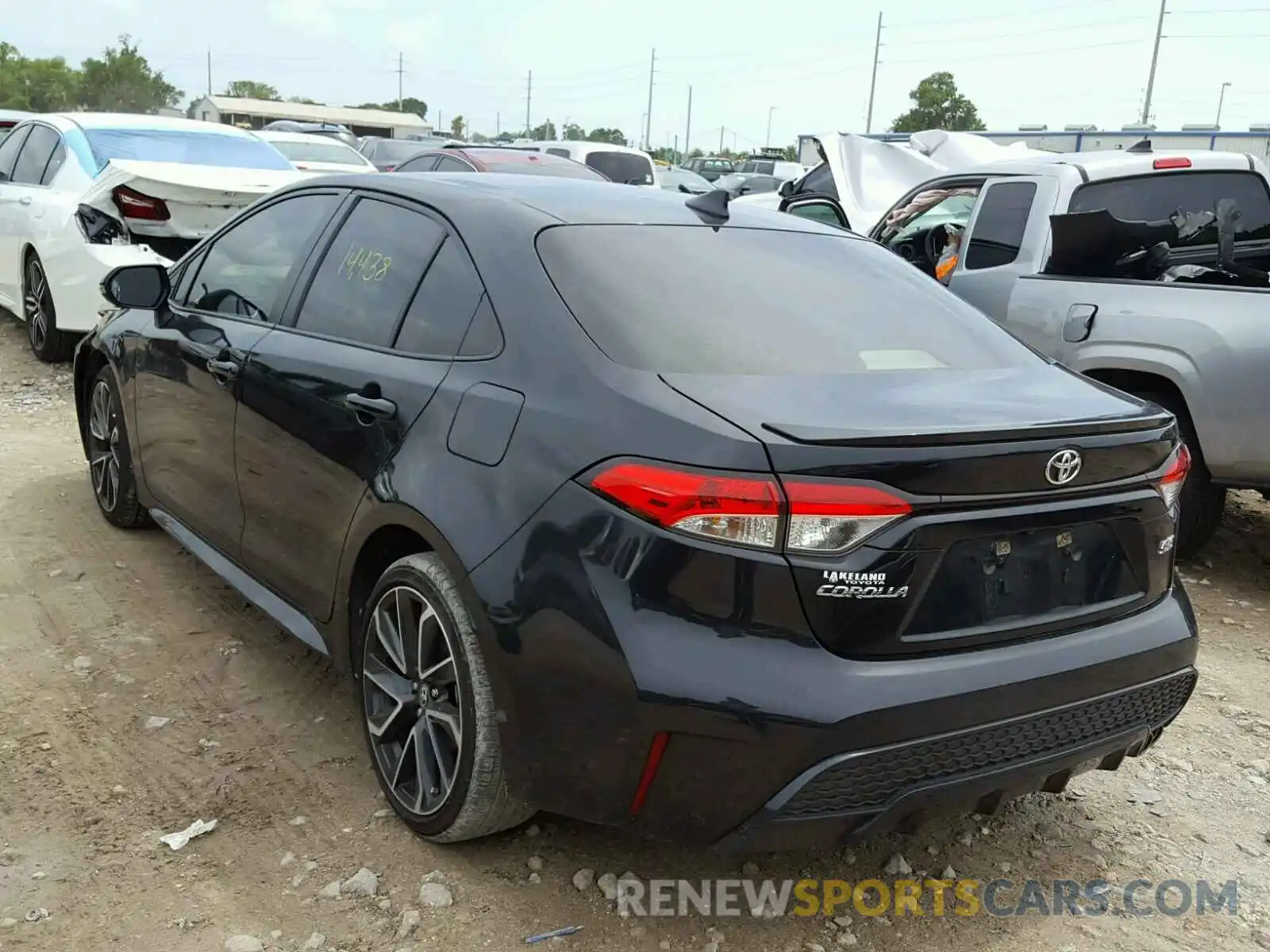 3 Photograph of a damaged car JTDS4RCE7LJ031351 TOYOTA COROLLA 2020