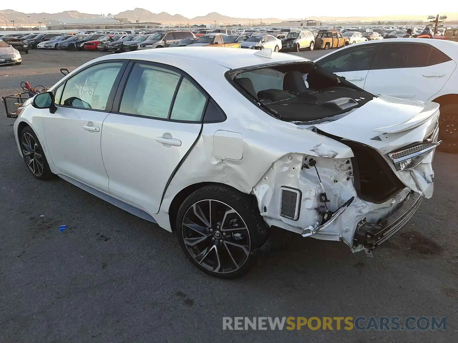 3 Photograph of a damaged car JTDS4RCE7LJ033407 TOYOTA COROLLA 2020