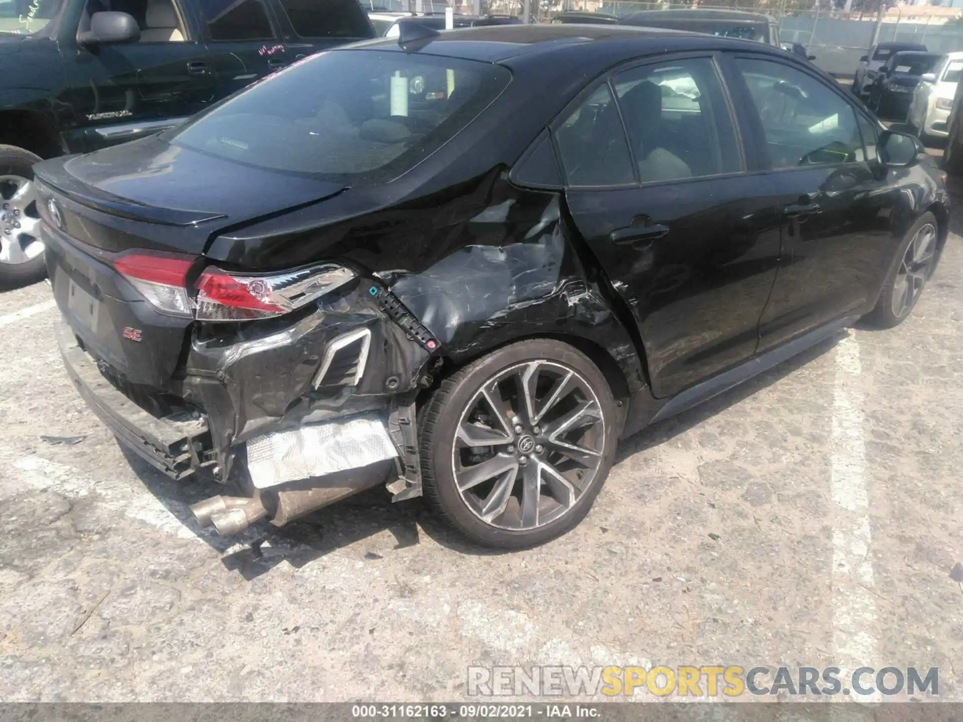 6 Photograph of a damaged car JTDS4RCE7LJ033956 TOYOTA COROLLA 2020