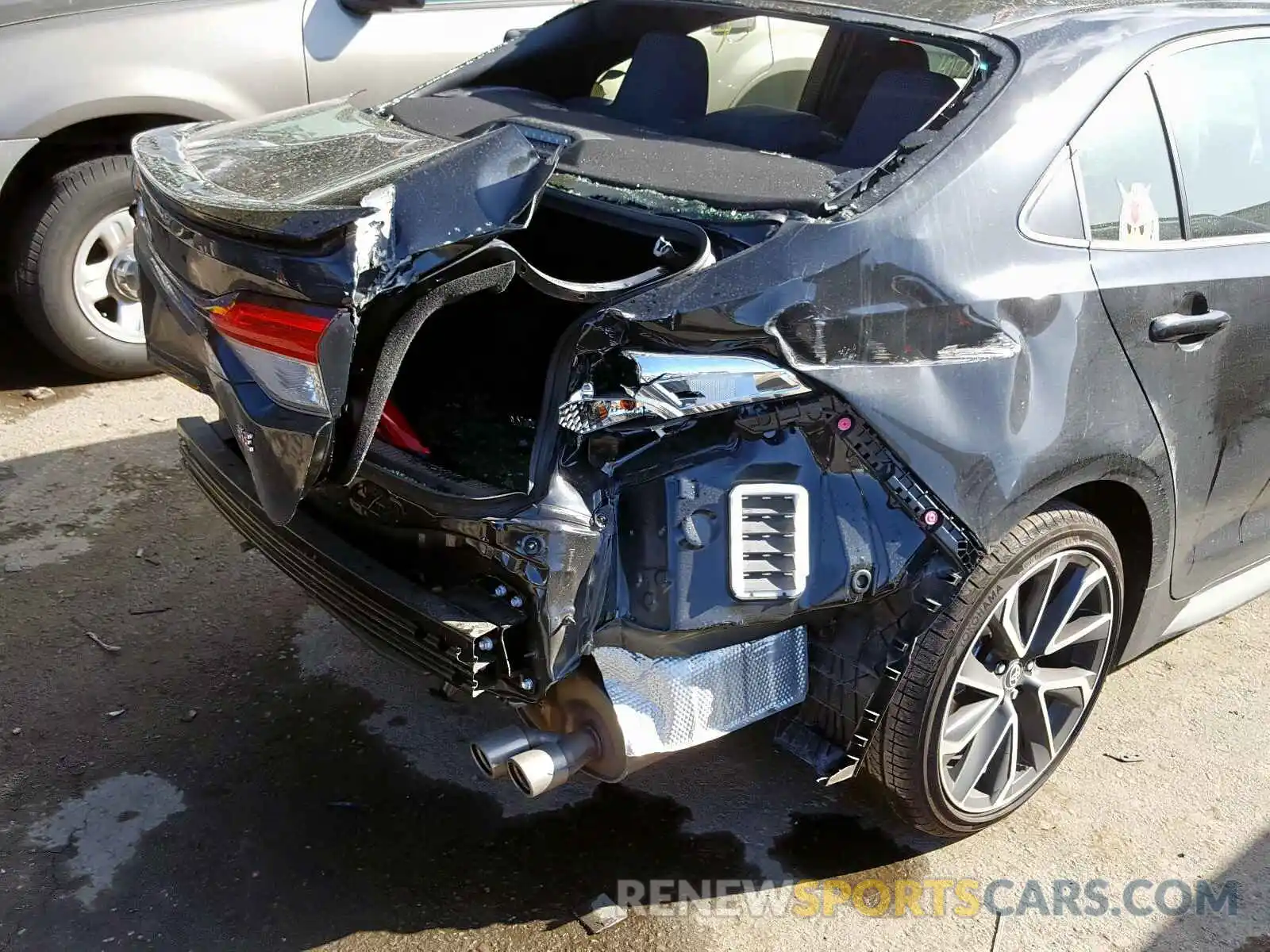 9 Photograph of a damaged car JTDS4RCE7LJ034282 TOYOTA COROLLA 2020