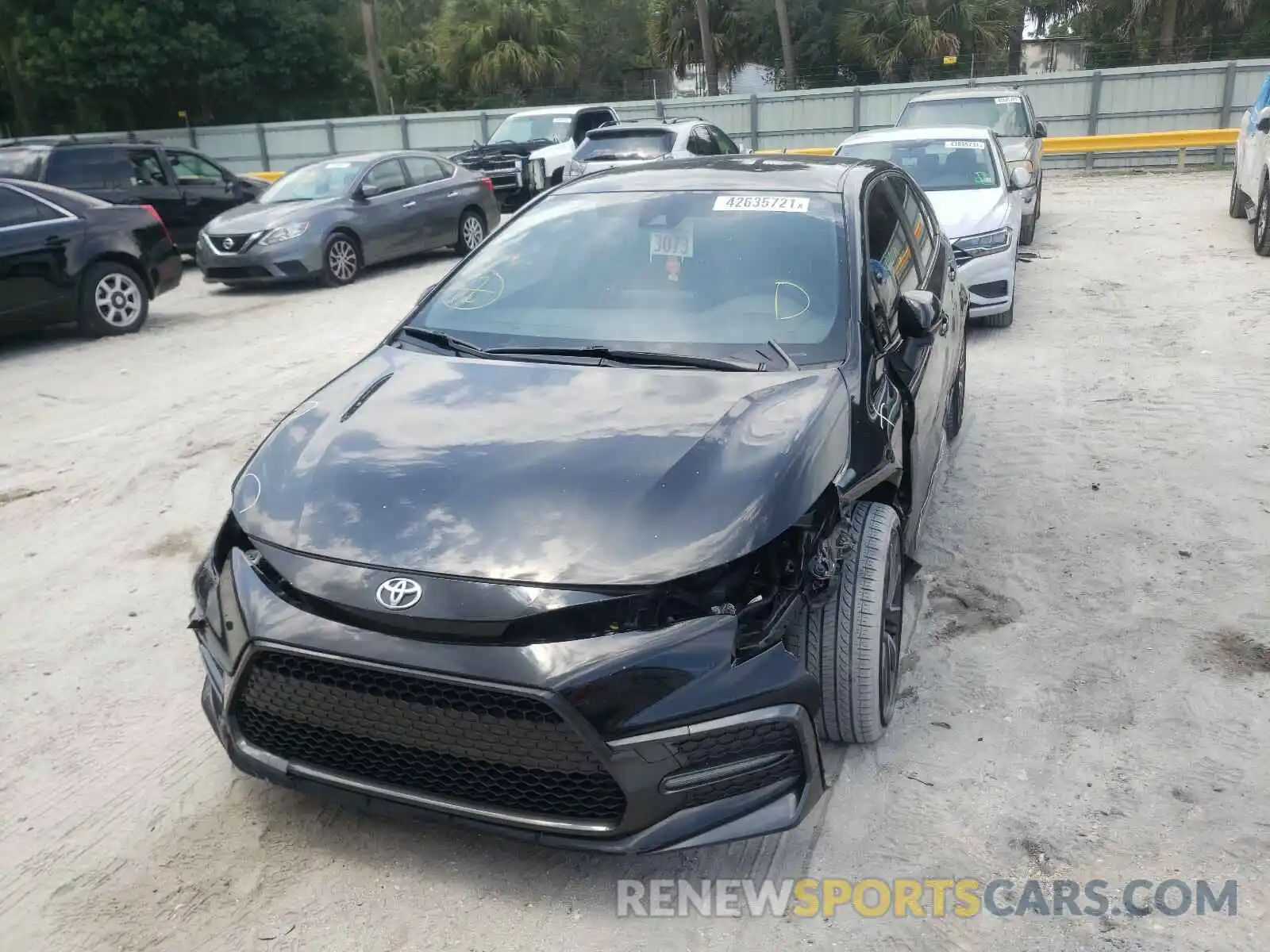 9 Photograph of a damaged car JTDS4RCE7LJ037831 TOYOTA COROLLA 2020