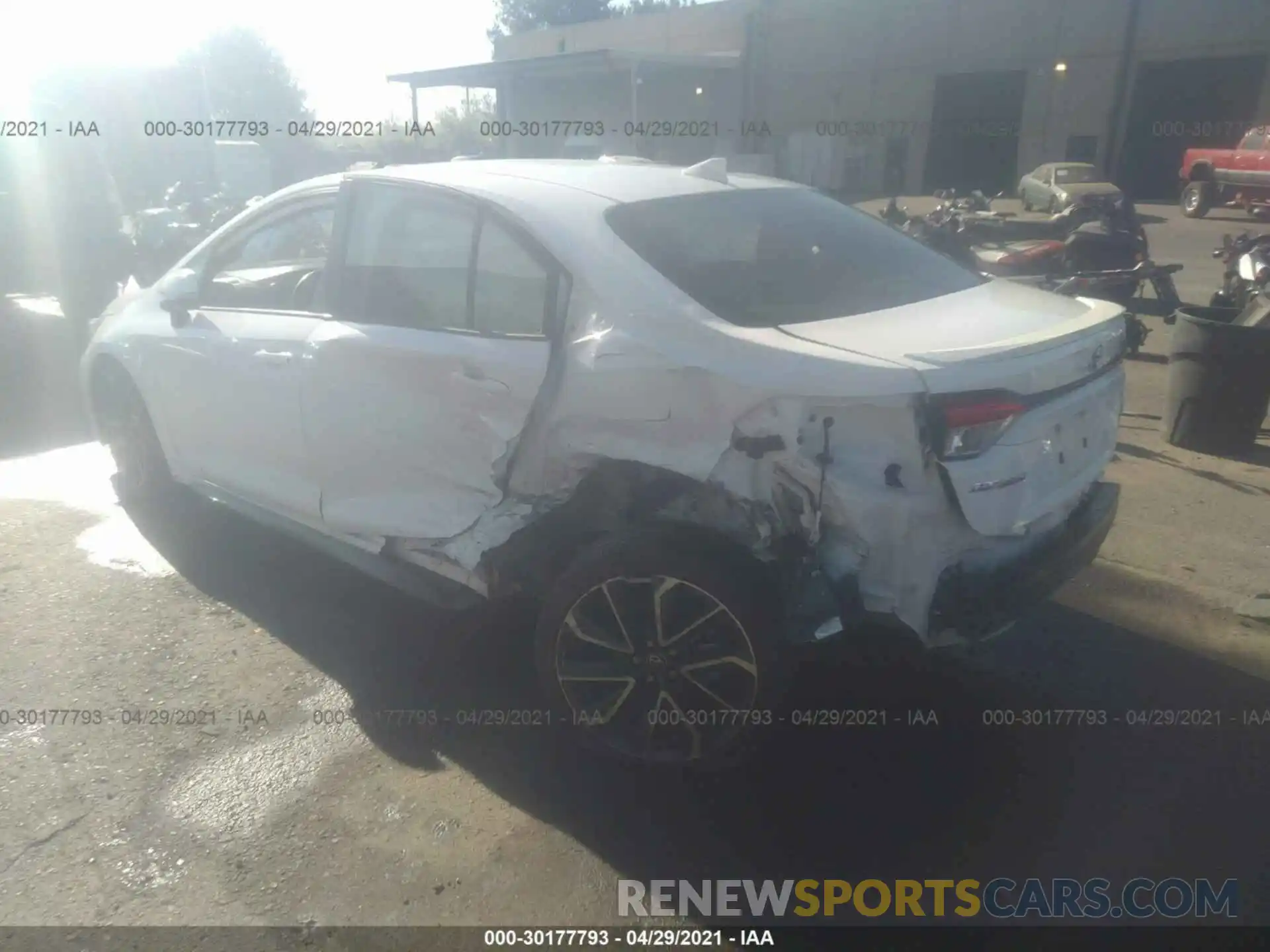 3 Photograph of a damaged car JTDS4RCE7LJ037957 TOYOTA COROLLA 2020