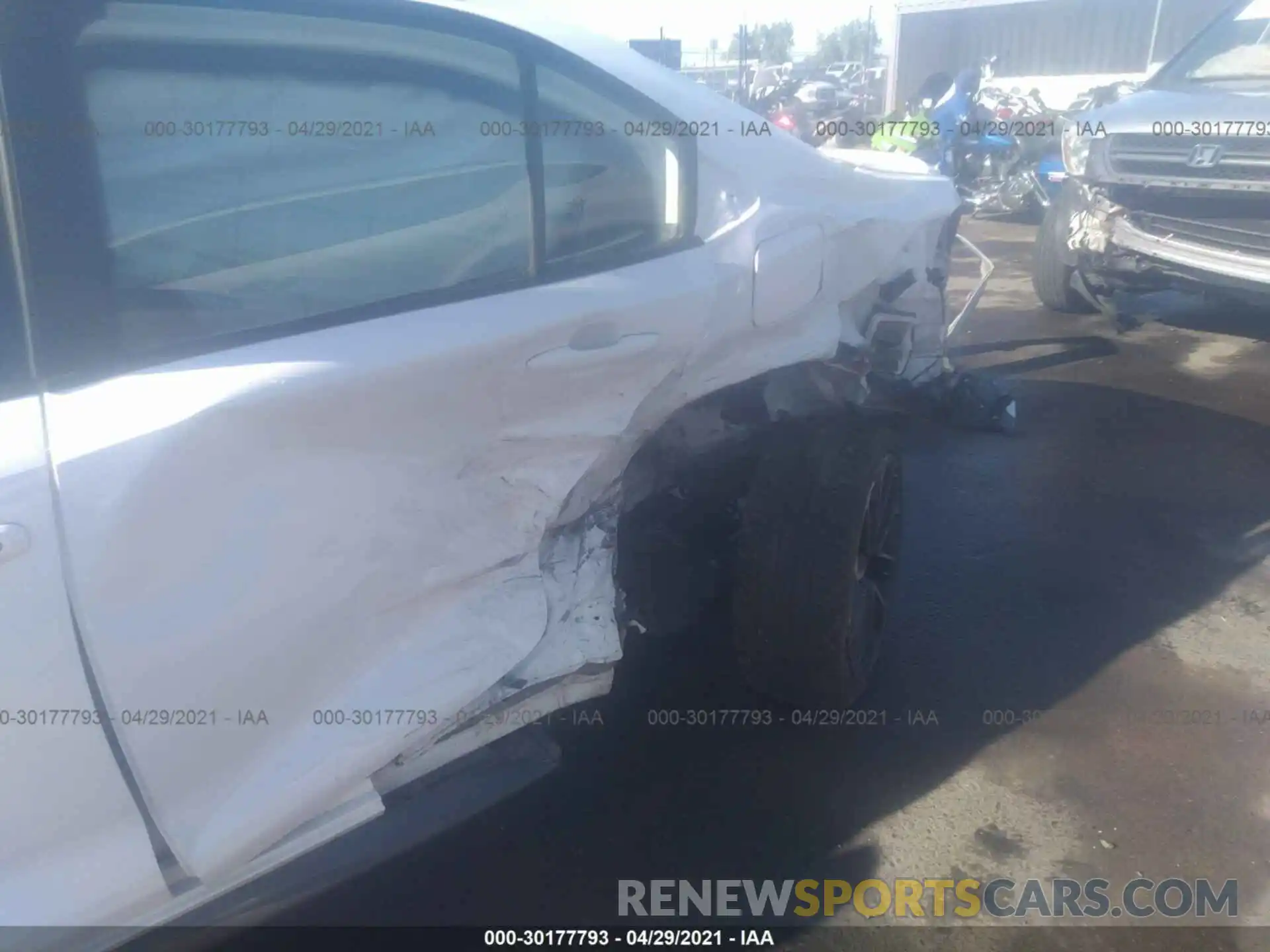 6 Photograph of a damaged car JTDS4RCE7LJ037957 TOYOTA COROLLA 2020