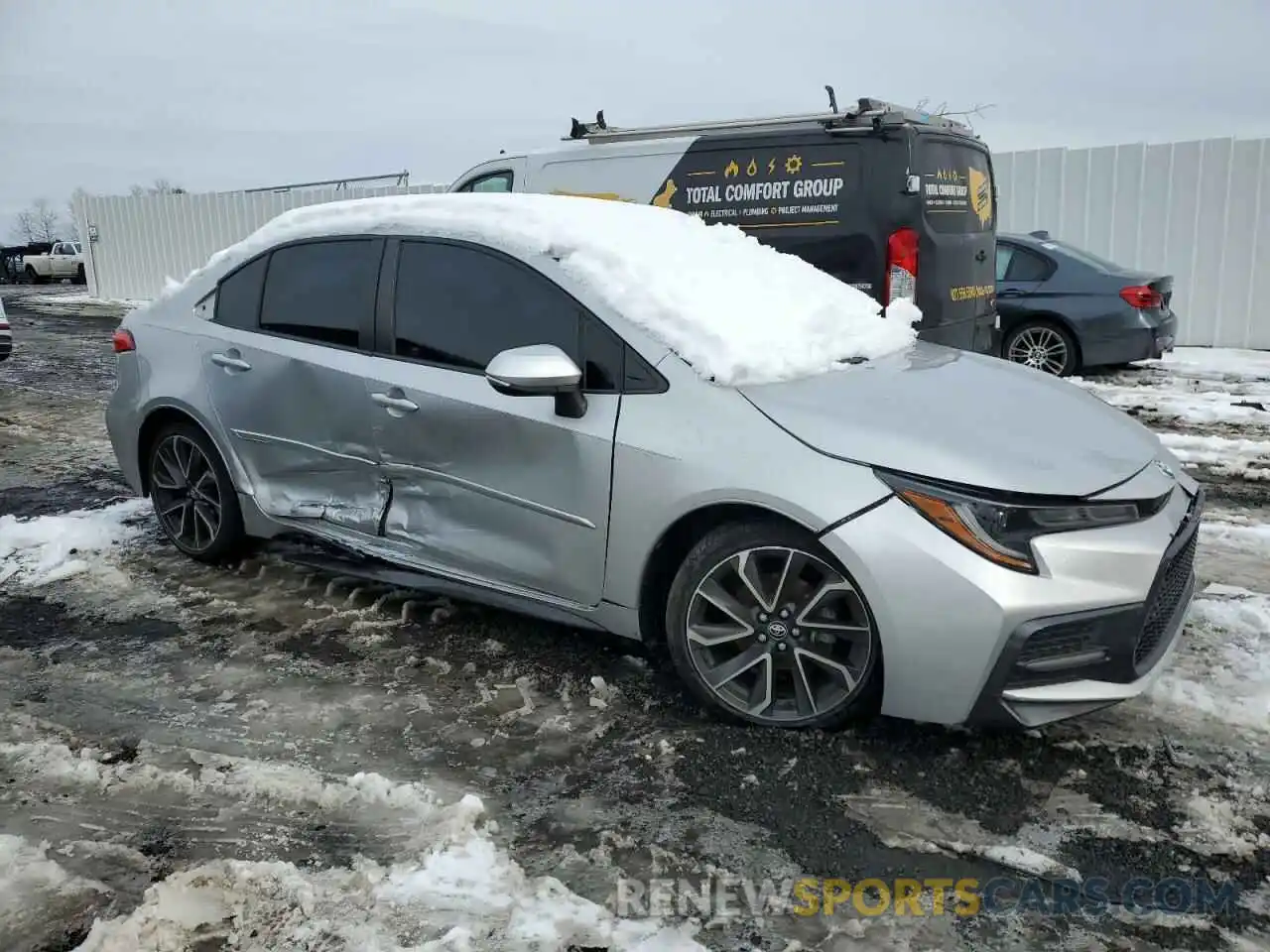 4 Photograph of a damaged car JTDS4RCE7LJ038431 TOYOTA COROLLA 2020