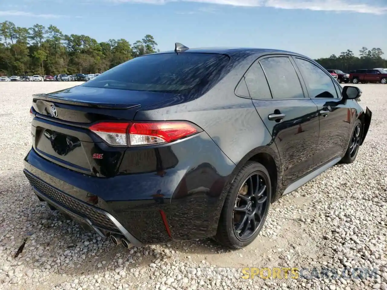 4 Photograph of a damaged car JTDS4RCE7LJ038834 TOYOTA COROLLA 2020