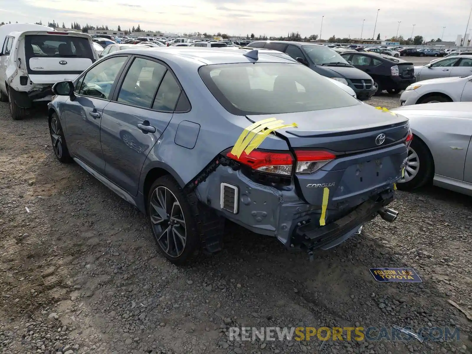 3 Photograph of a damaged car JTDS4RCE7LJ042592 TOYOTA COROLLA 2020