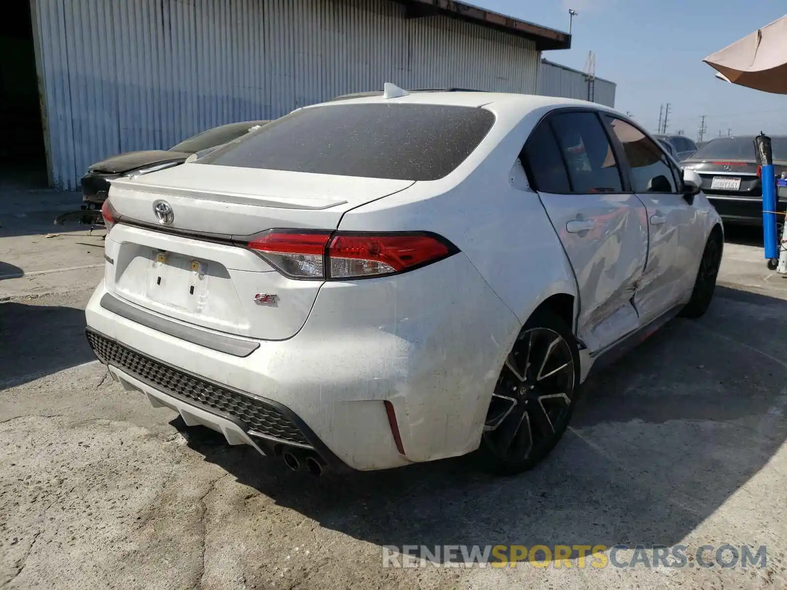 4 Photograph of a damaged car JTDS4RCE7LJ043791 TOYOTA COROLLA 2020