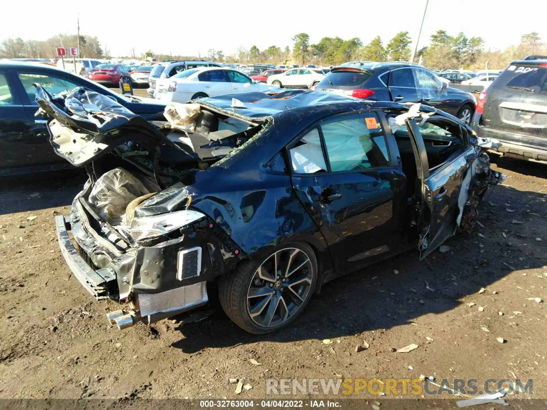 4 Photograph of a damaged car JTDS4RCE7LJ044293 TOYOTA COROLLA 2020