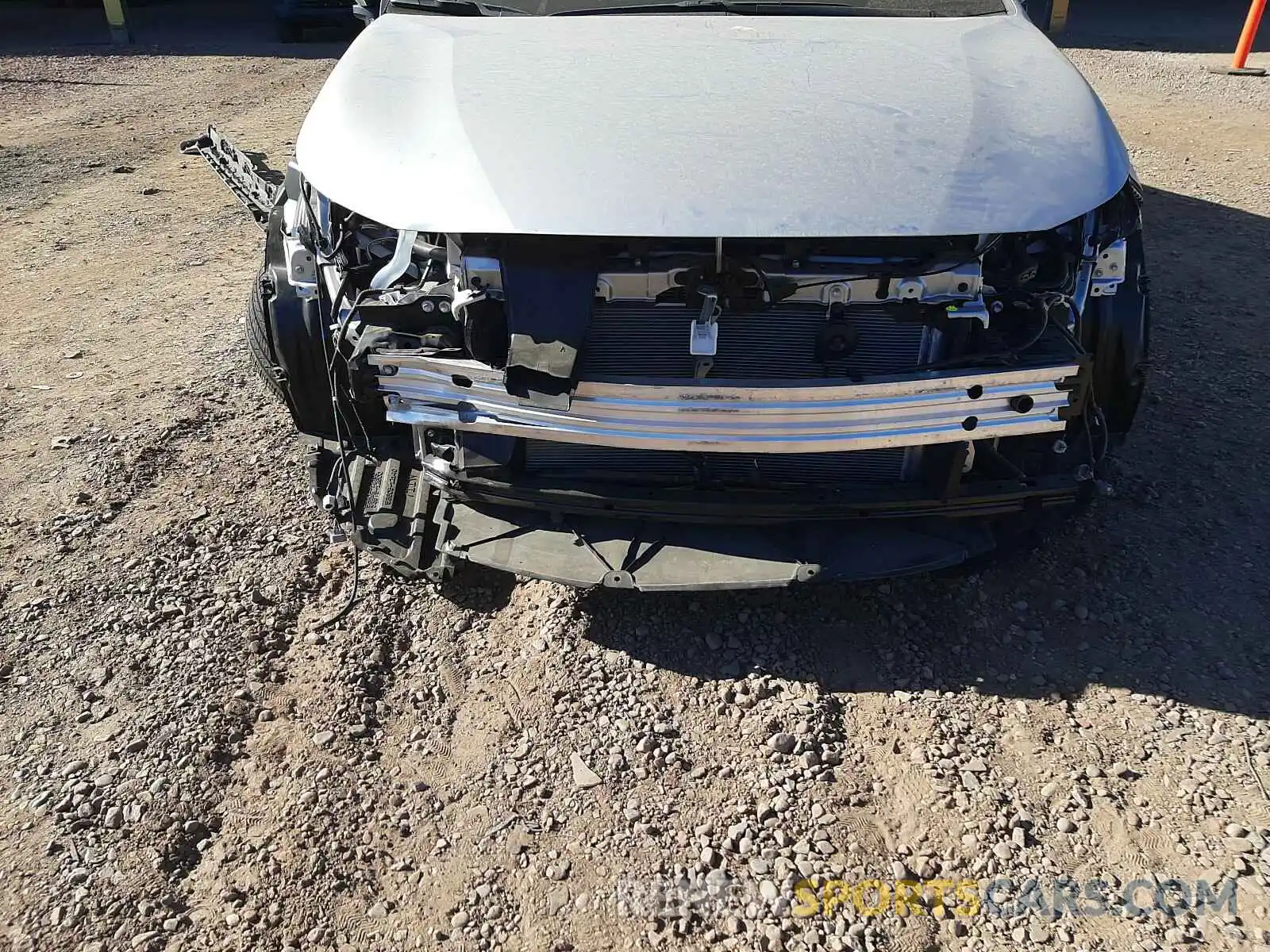 9 Photograph of a damaged car JTDS4RCE7LJ050384 TOYOTA COROLLA 2020