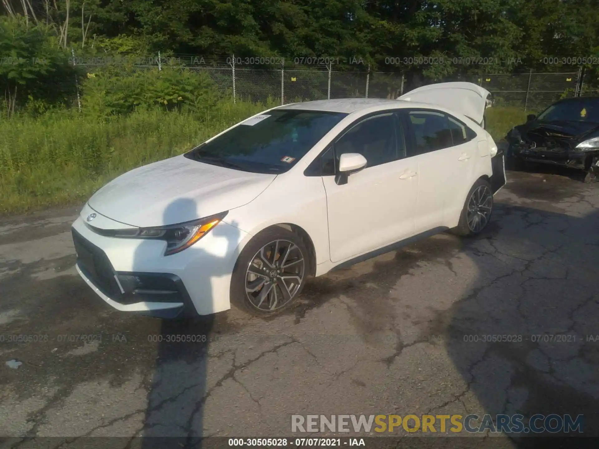 2 Photograph of a damaged car JTDS4RCE8LJ001808 TOYOTA COROLLA 2020