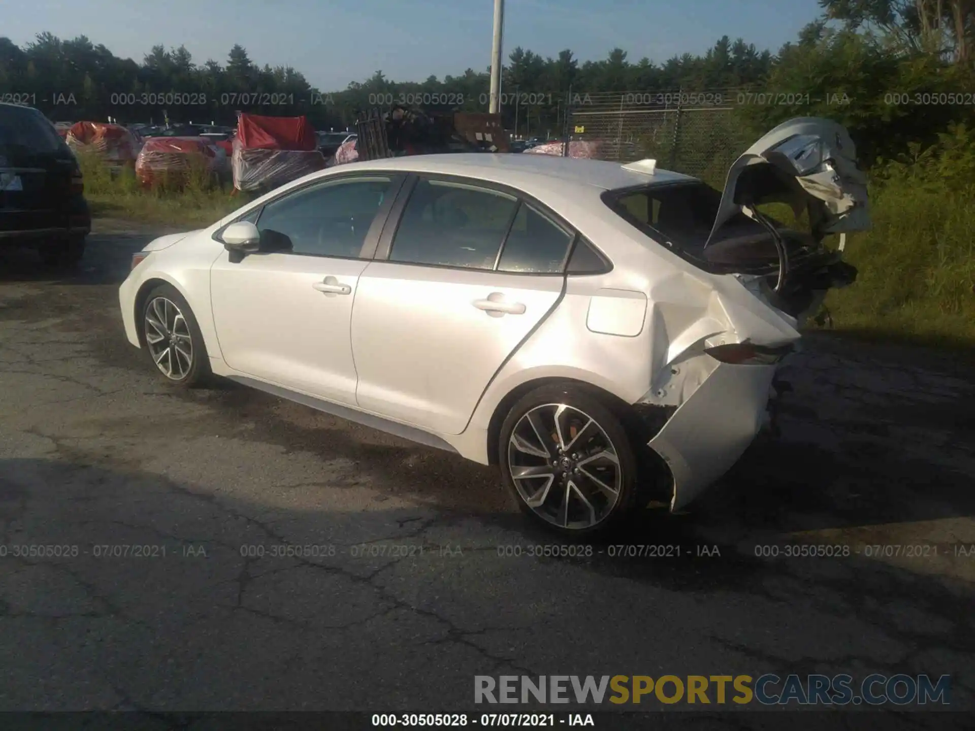 3 Photograph of a damaged car JTDS4RCE8LJ001808 TOYOTA COROLLA 2020