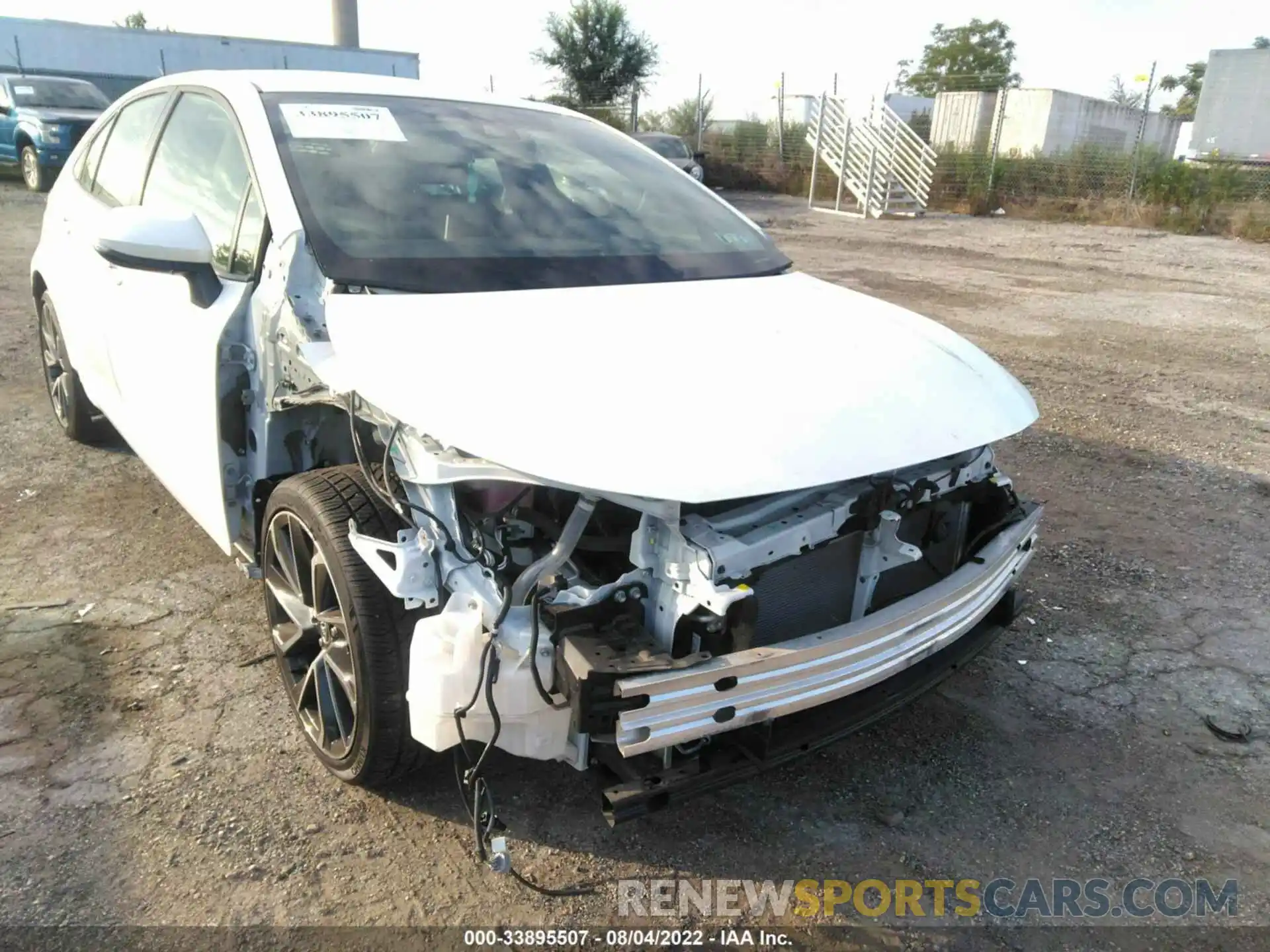 6 Photograph of a damaged car JTDS4RCE8LJ005132 TOYOTA COROLLA 2020