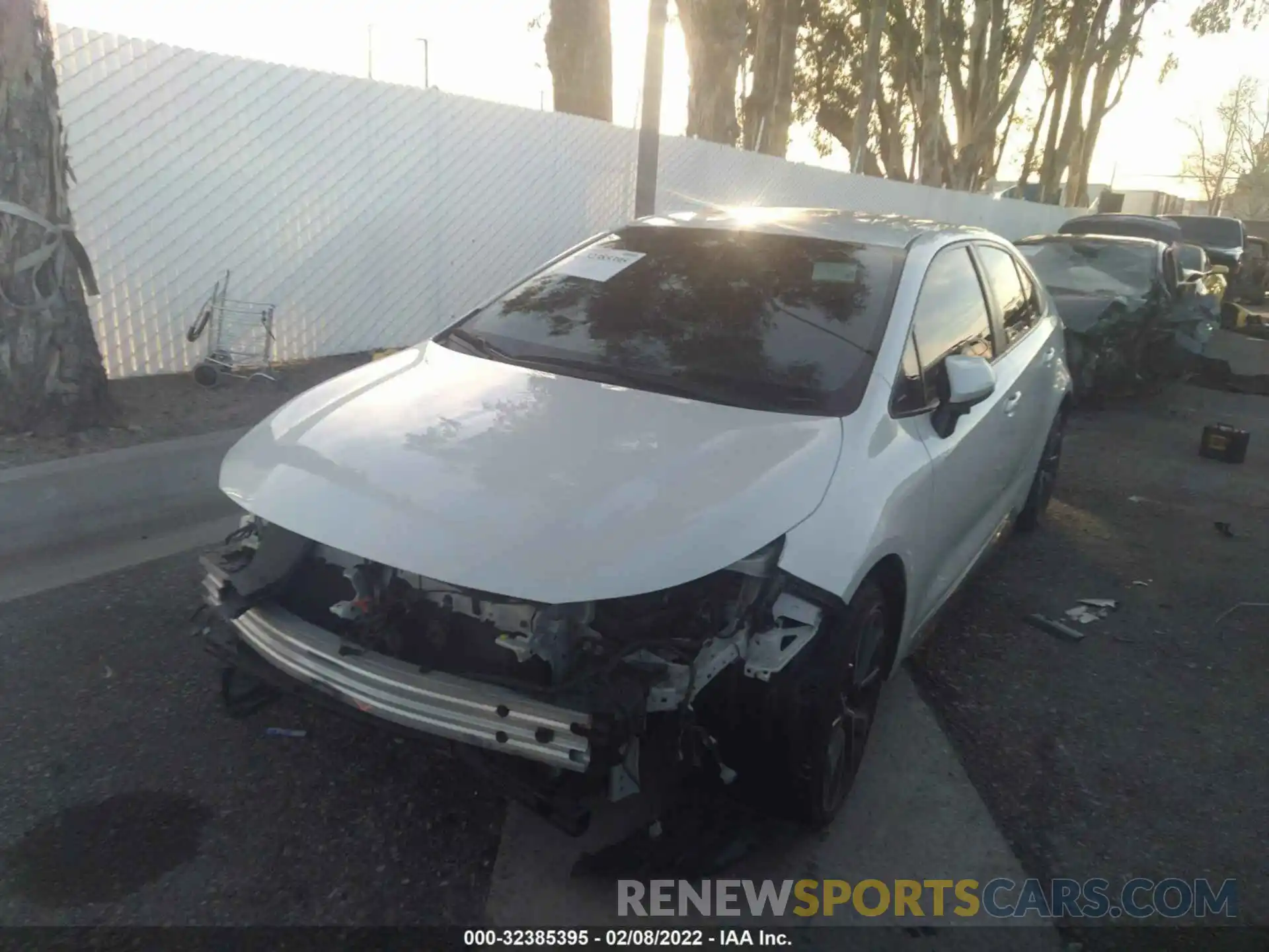 2 Photograph of a damaged car JTDS4RCE8LJ006846 TOYOTA COROLLA 2020