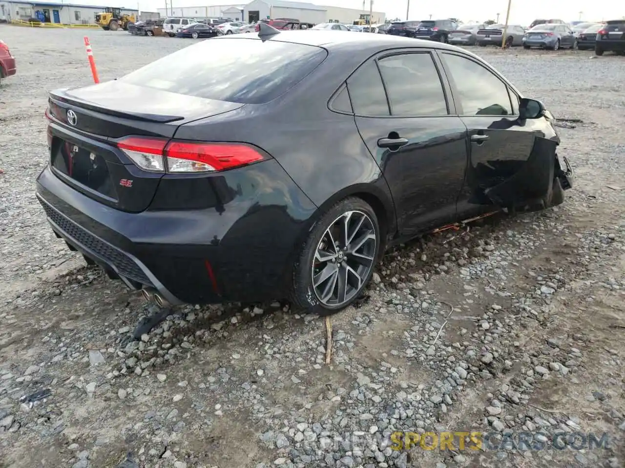 4 Photograph of a damaged car JTDS4RCE8LJ007849 TOYOTA COROLLA 2020