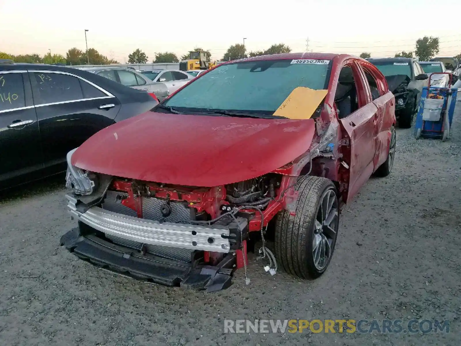 2 Photograph of a damaged car JTDS4RCE8LJ008371 TOYOTA COROLLA 2020