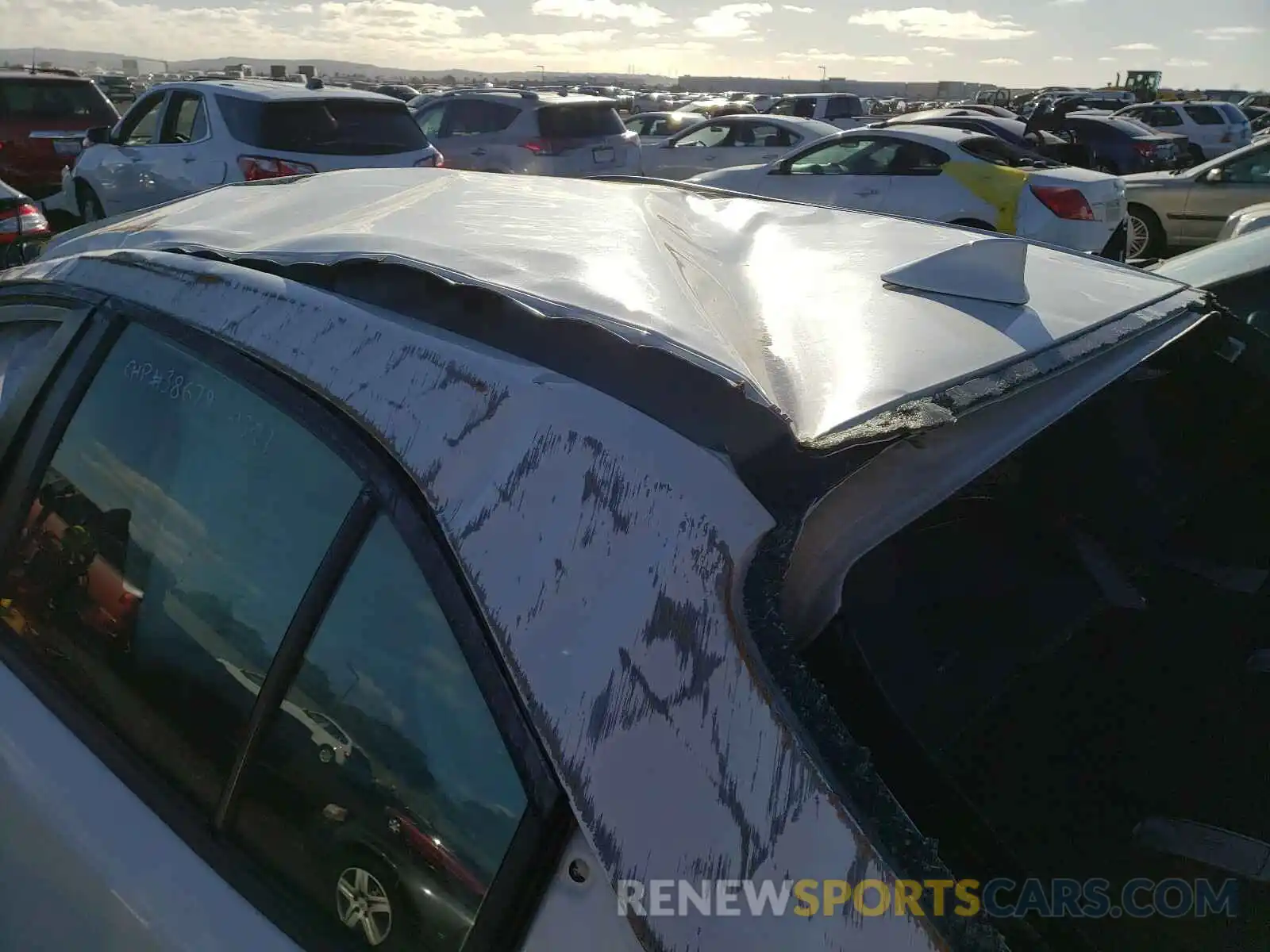 9 Photograph of a damaged car JTDS4RCE8LJ011254 TOYOTA COROLLA 2020