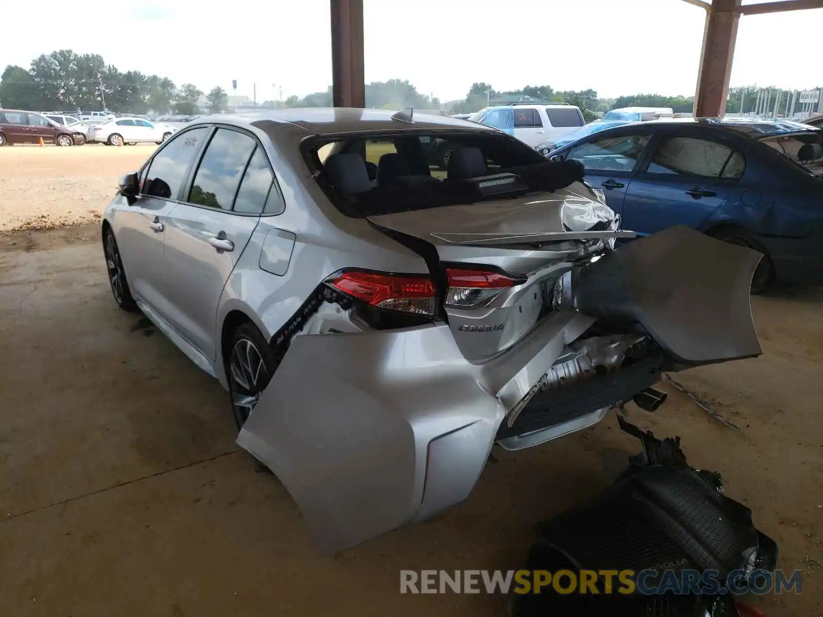 3 Photograph of a damaged car JTDS4RCE8LJ011836 TOYOTA COROLLA 2020