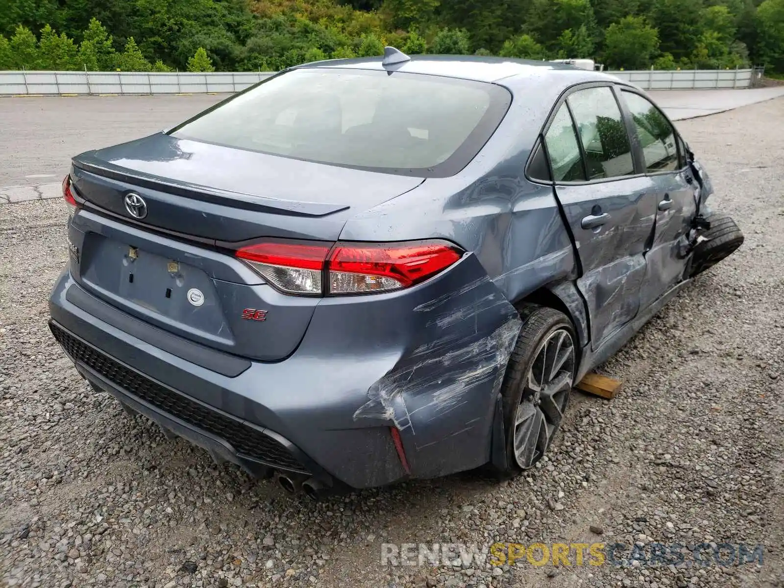 4 Photograph of a damaged car JTDS4RCE8LJ013893 TOYOTA COROLLA 2020