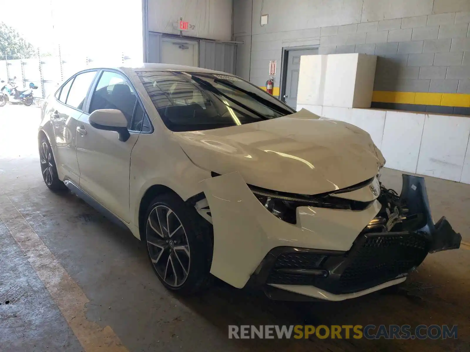 1 Photograph of a damaged car JTDS4RCE8LJ014767 TOYOTA COROLLA 2020