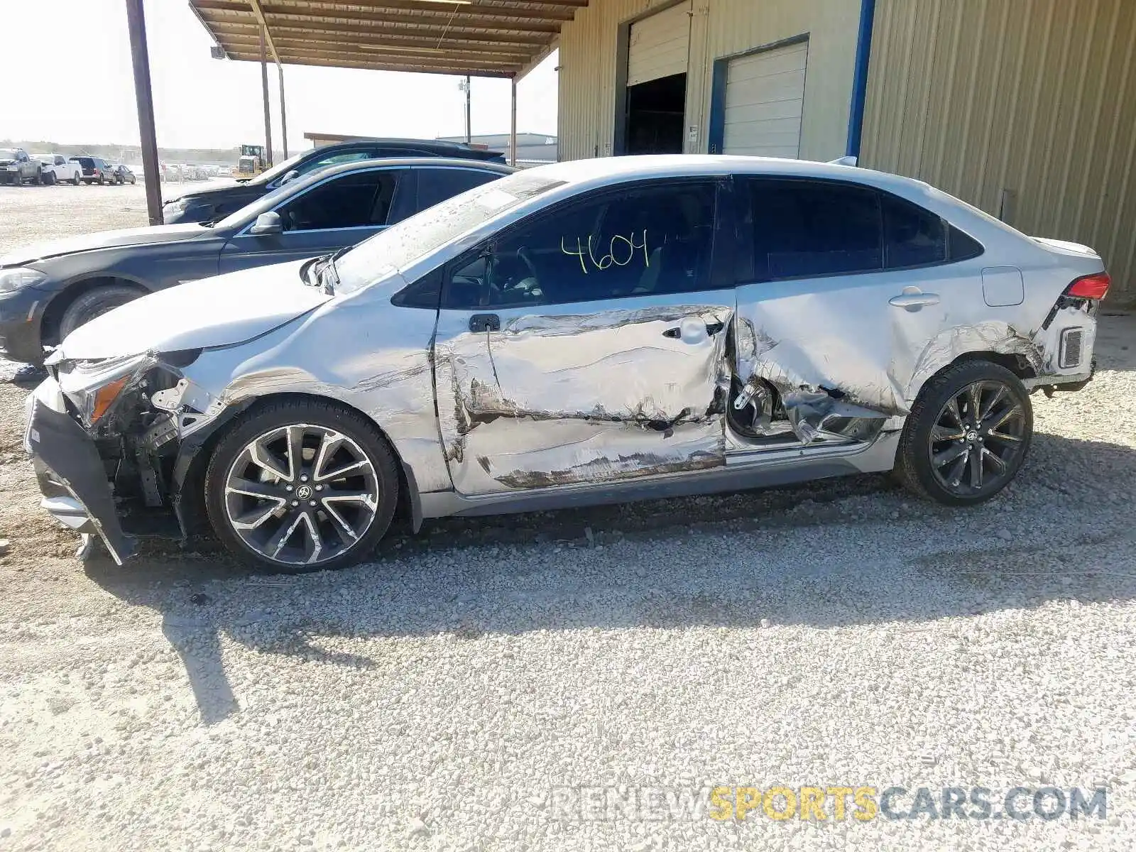 9 Photograph of a damaged car JTDS4RCE8LJ014915 TOYOTA COROLLA 2020