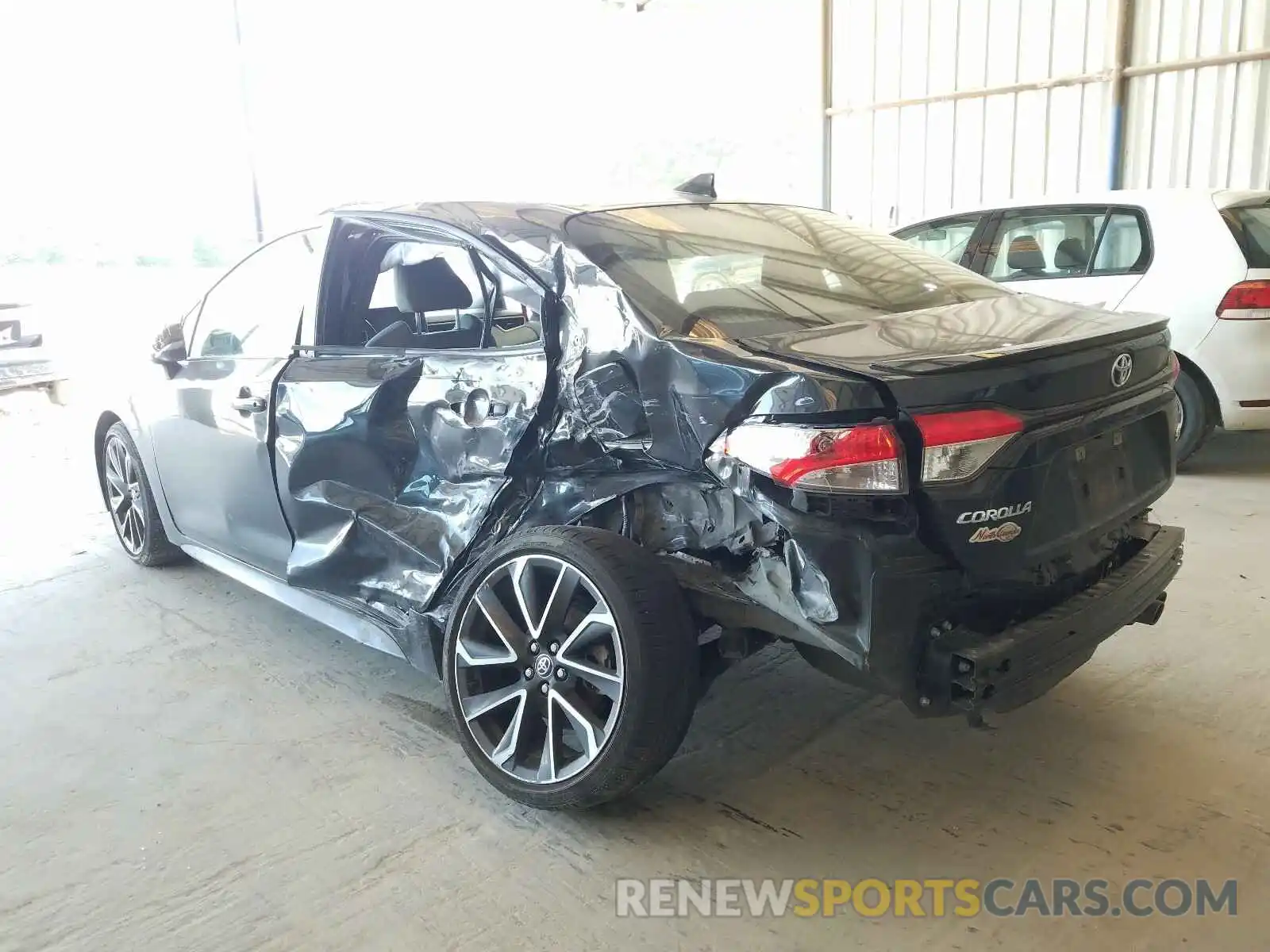 3 Photograph of a damaged car JTDS4RCE8LJ016468 TOYOTA COROLLA 2020