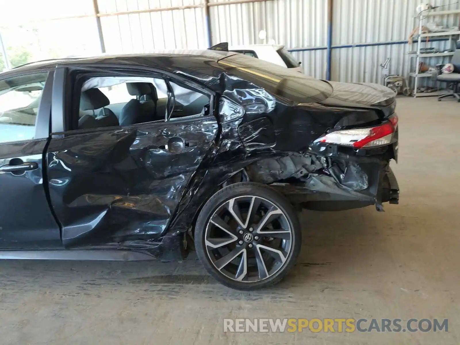 9 Photograph of a damaged car JTDS4RCE8LJ016468 TOYOTA COROLLA 2020