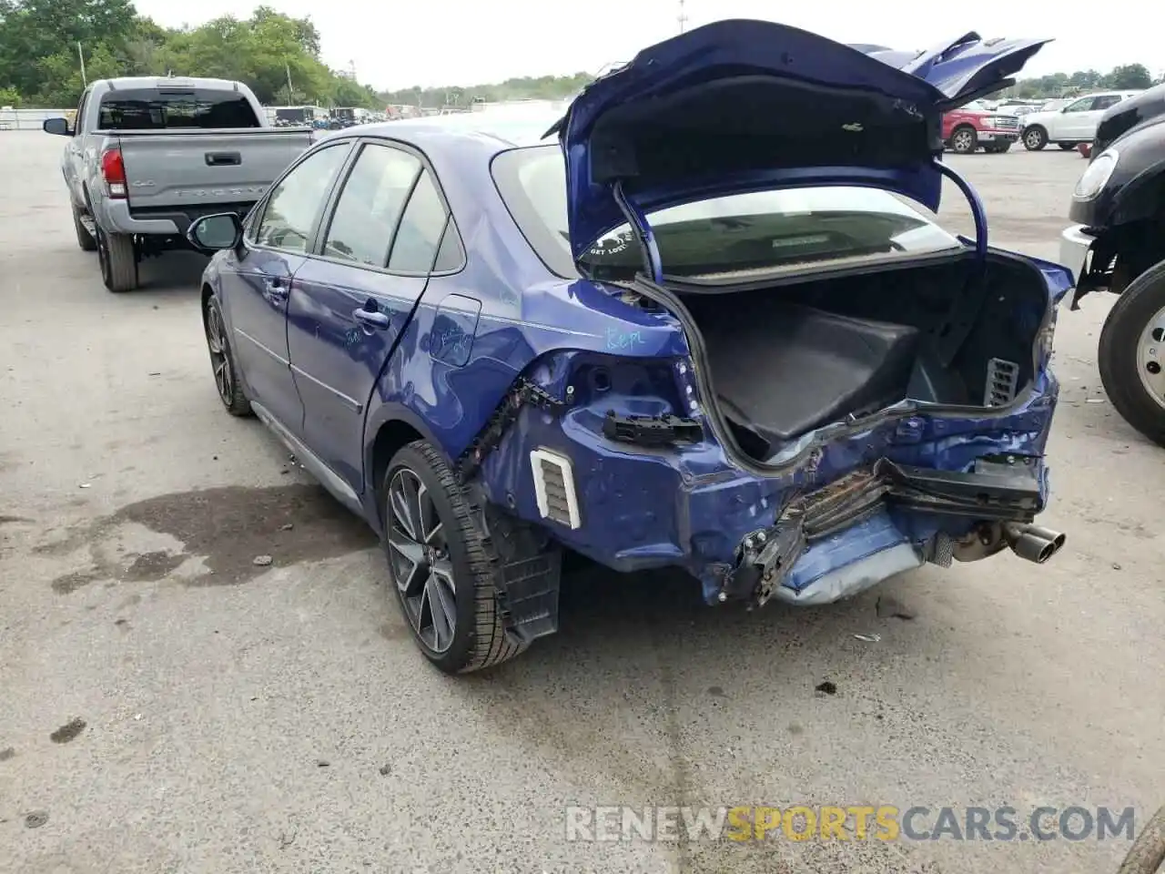 3 Photograph of a damaged car JTDS4RCE8LJ017572 TOYOTA COROLLA 2020