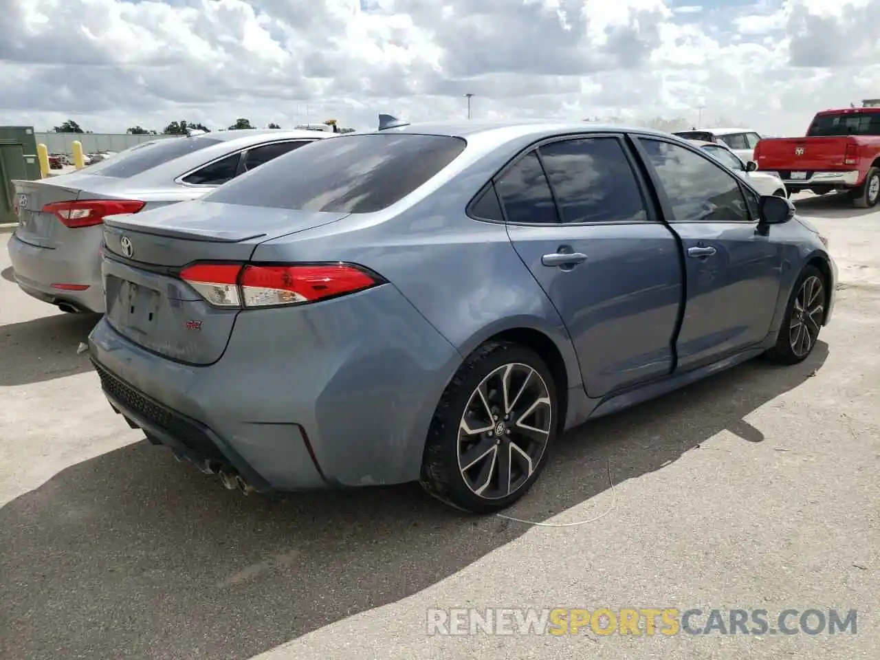 4 Photograph of a damaged car JTDS4RCE8LJ021539 TOYOTA COROLLA 2020