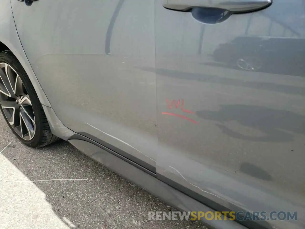 9 Photograph of a damaged car JTDS4RCE8LJ021539 TOYOTA COROLLA 2020