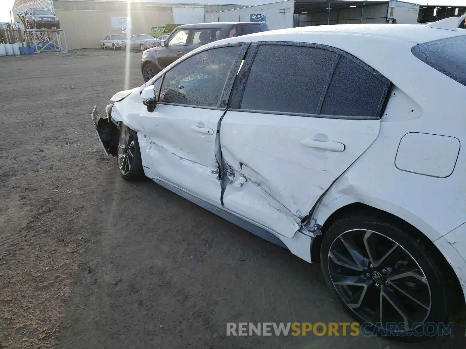 9 Photograph of a damaged car JTDS4RCE8LJ021900 TOYOTA COROLLA 2020