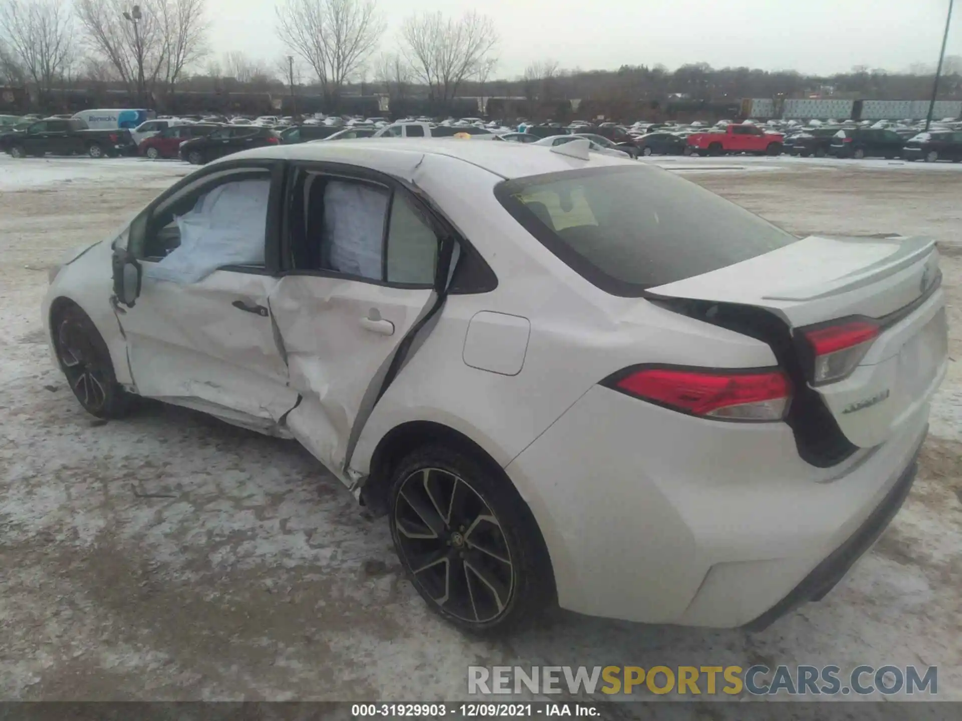 3 Photograph of a damaged car JTDS4RCE8LJ022867 TOYOTA COROLLA 2020