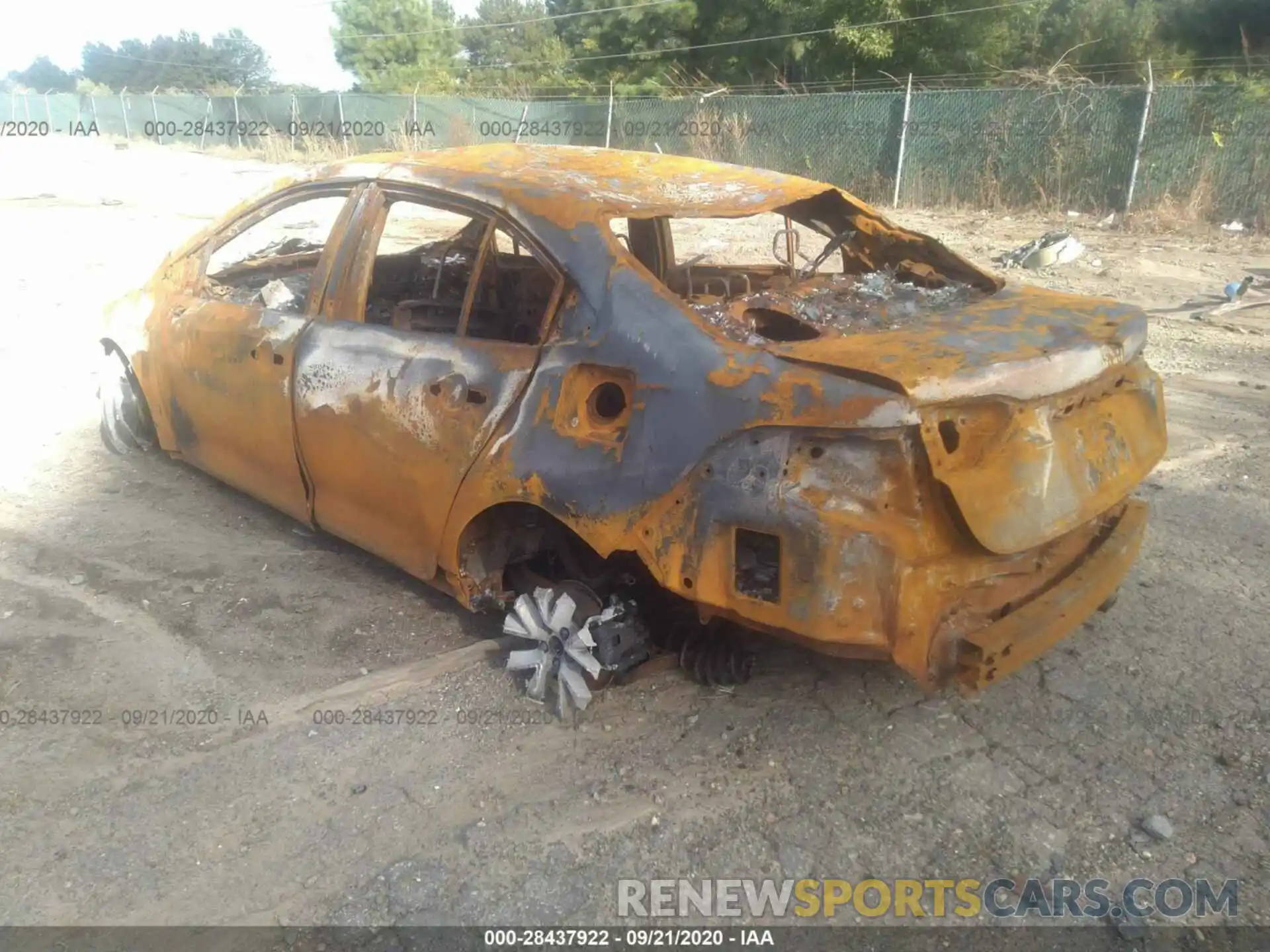 3 Фотография поврежденного автомобиля JTDS4RCE8LJ023615 TOYOTA COROLLA 2020