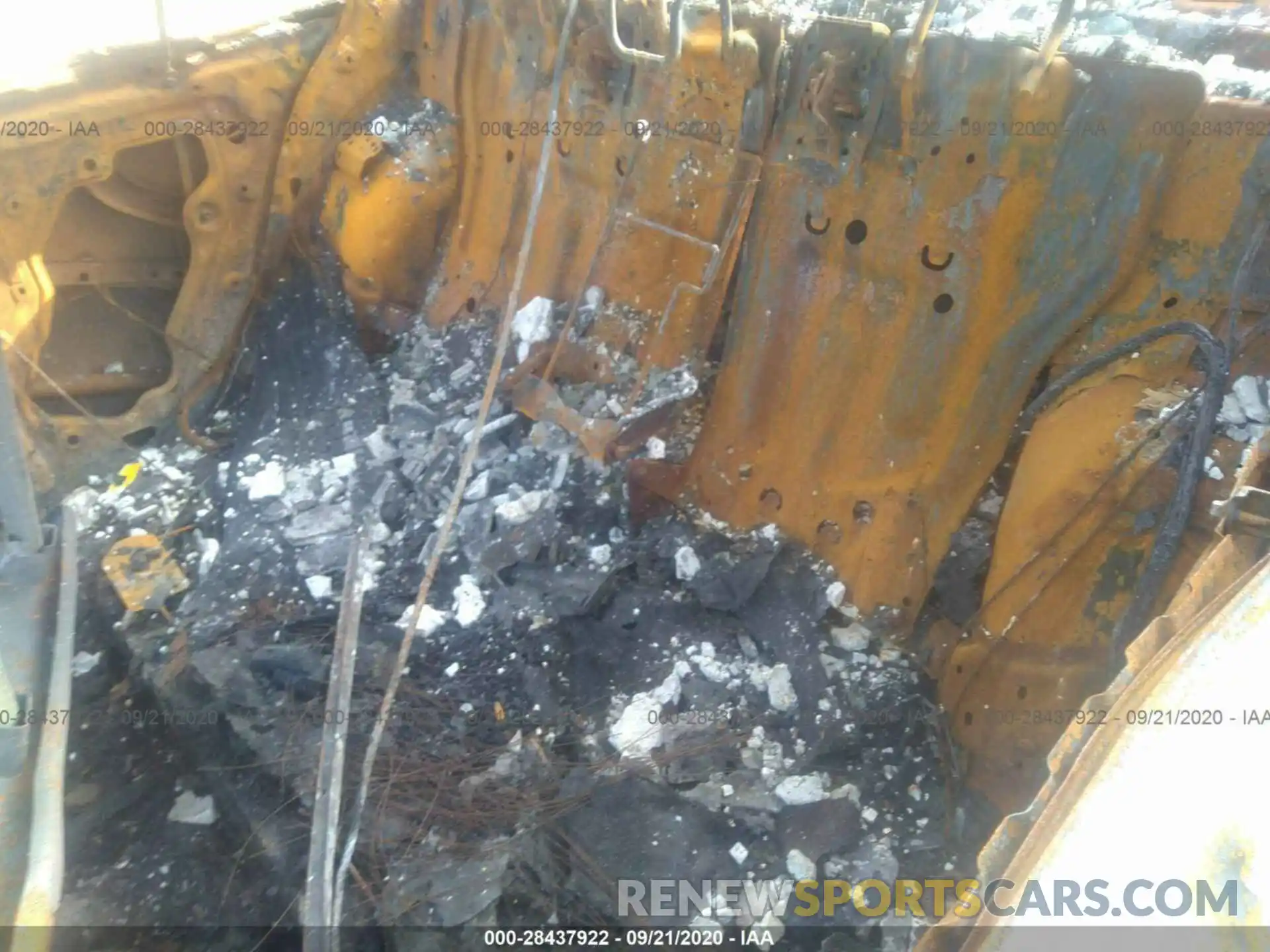 8 Photograph of a damaged car JTDS4RCE8LJ023615 TOYOTA COROLLA 2020