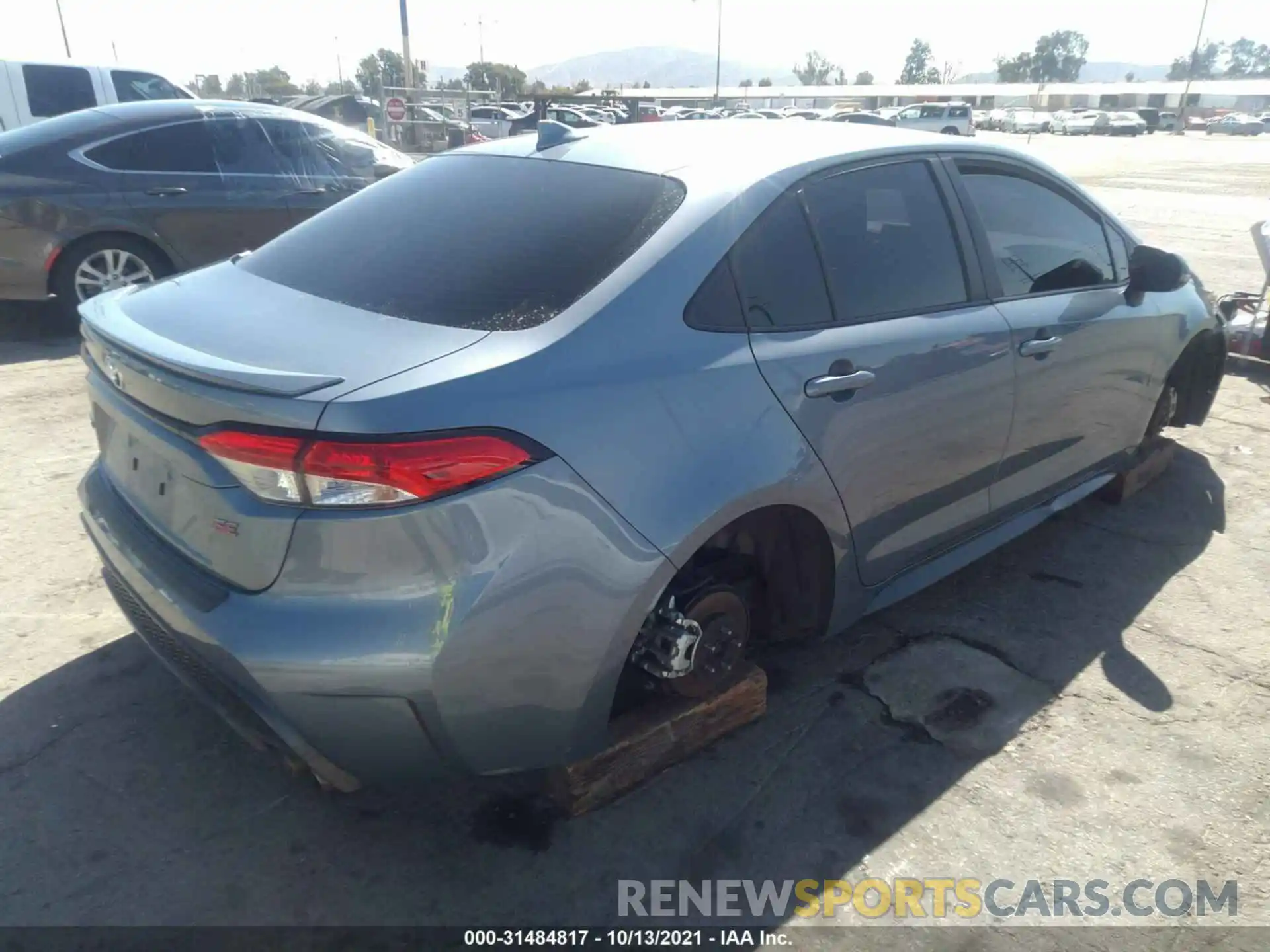 4 Photograph of a damaged car JTDS4RCE8LJ027079 TOYOTA COROLLA 2020