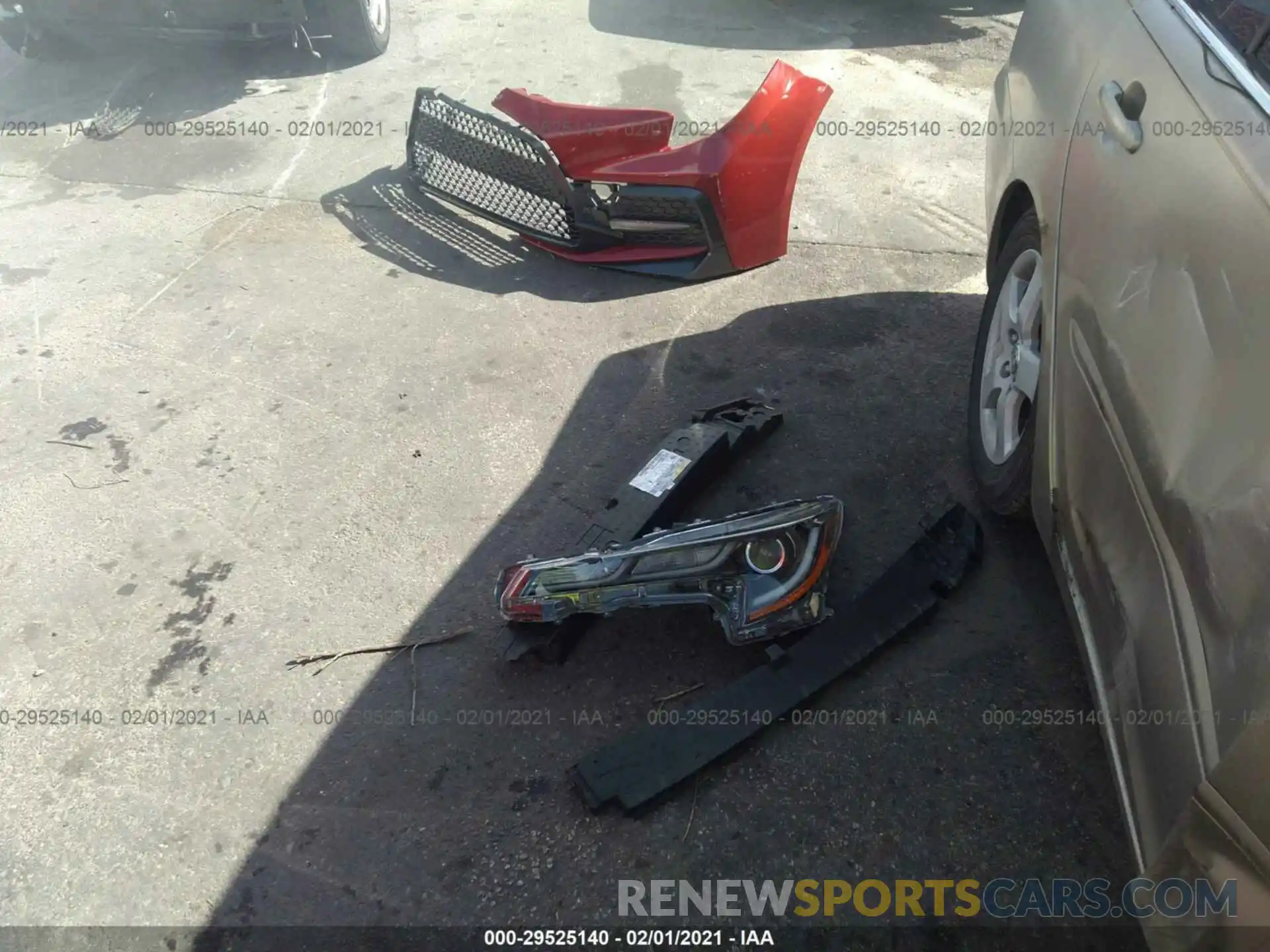 12 Photograph of a damaged car JTDS4RCE8LJ030466 TOYOTA COROLLA 2020