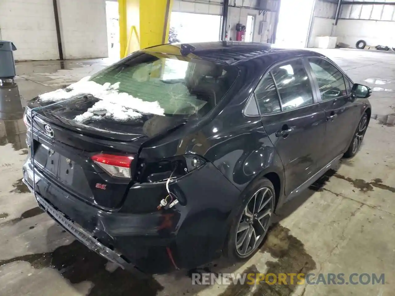 4 Photograph of a damaged car JTDS4RCE8LJ035196 TOYOTA COROLLA 2020