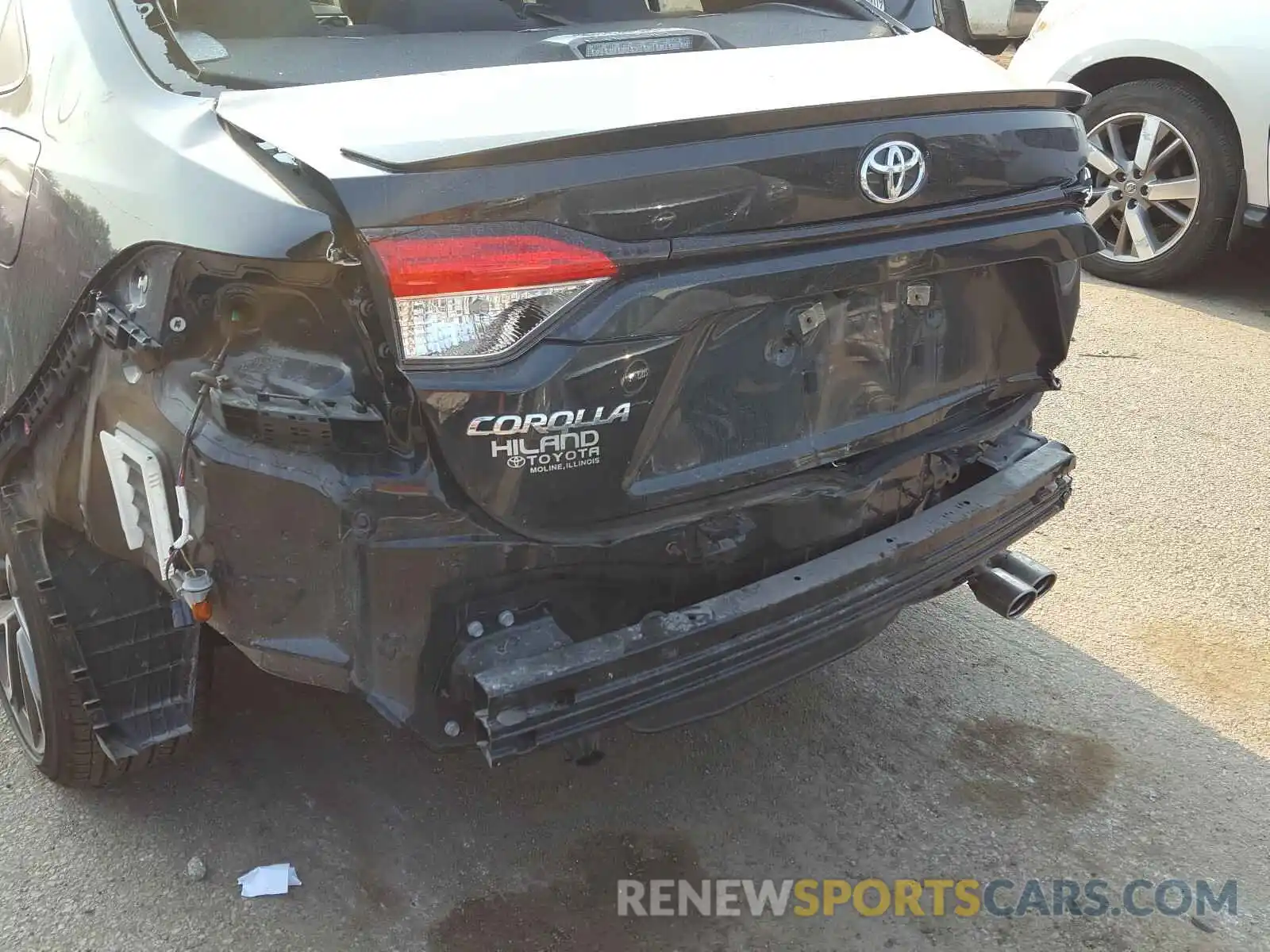 9 Photograph of a damaged car JTDS4RCE8LJ036106 TOYOTA COROLLA 2020