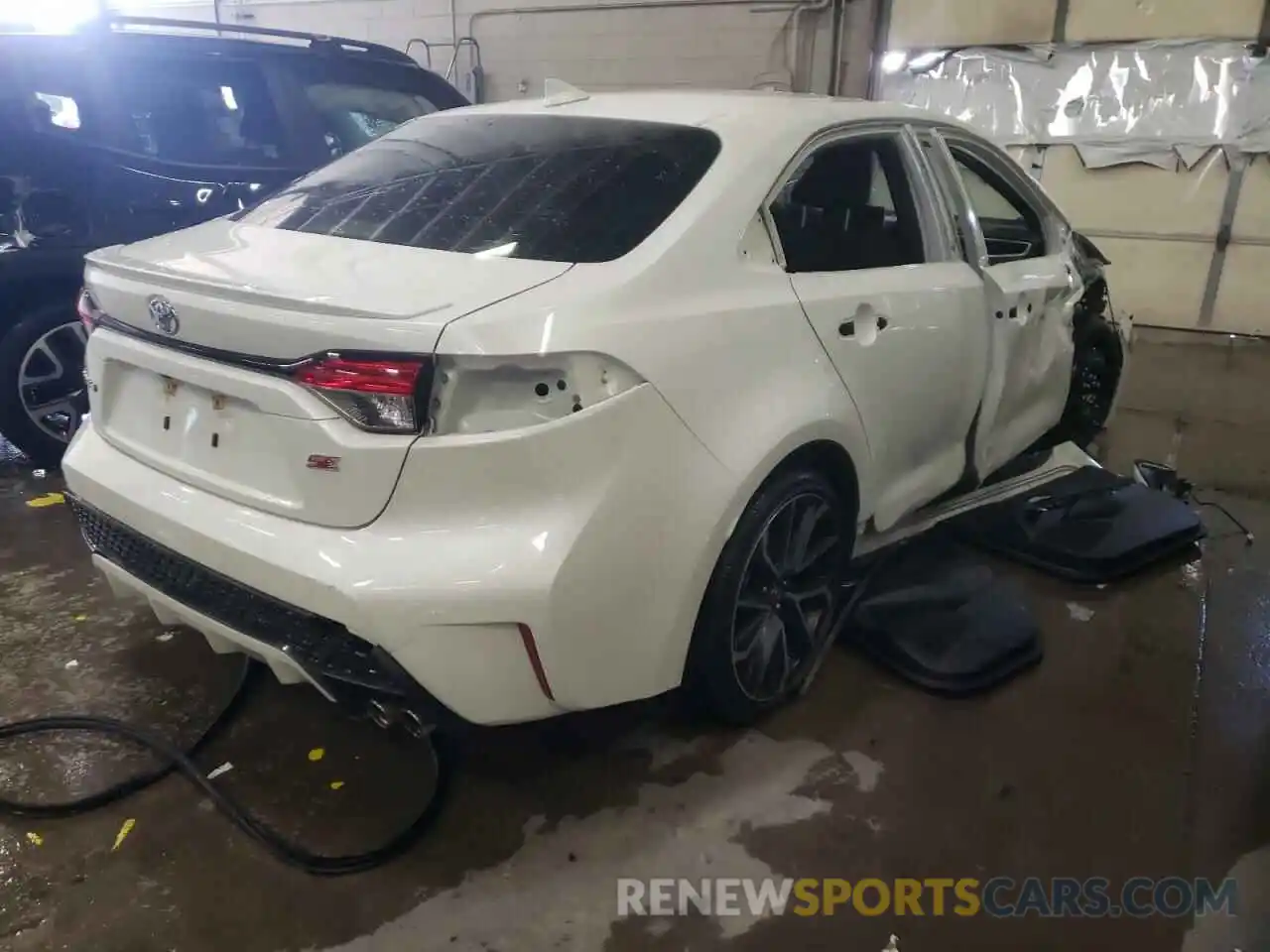 4 Photograph of a damaged car JTDS4RCE8LJ036199 TOYOTA COROLLA 2020