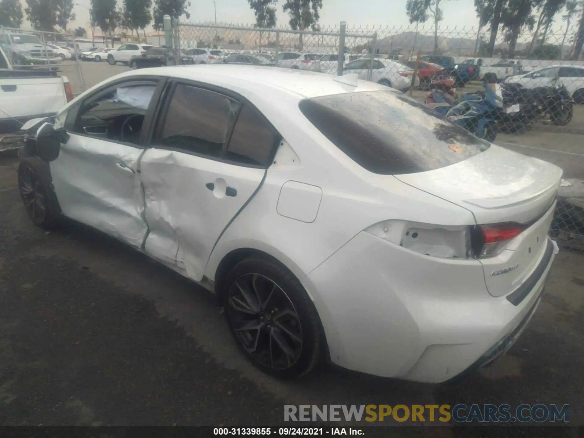 3 Photograph of a damaged car JTDS4RCE8LJ038793 TOYOTA COROLLA 2020