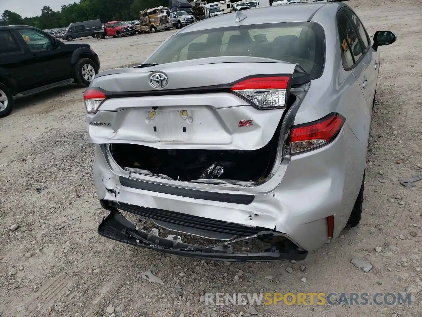 9 Photograph of a damaged car JTDS4RCE8LJ041211 TOYOTA COROLLA 2020